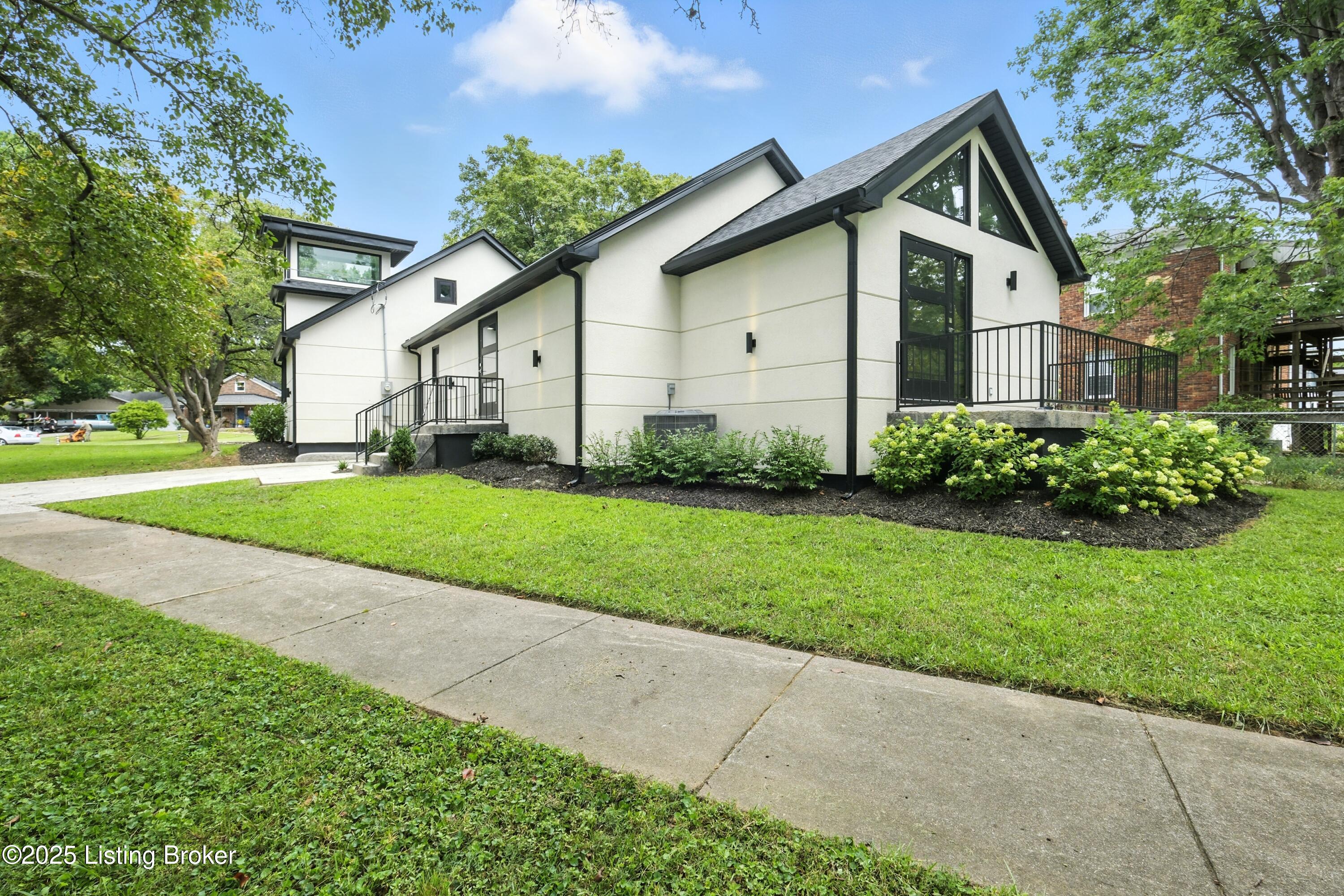 1100 Ellison Ave