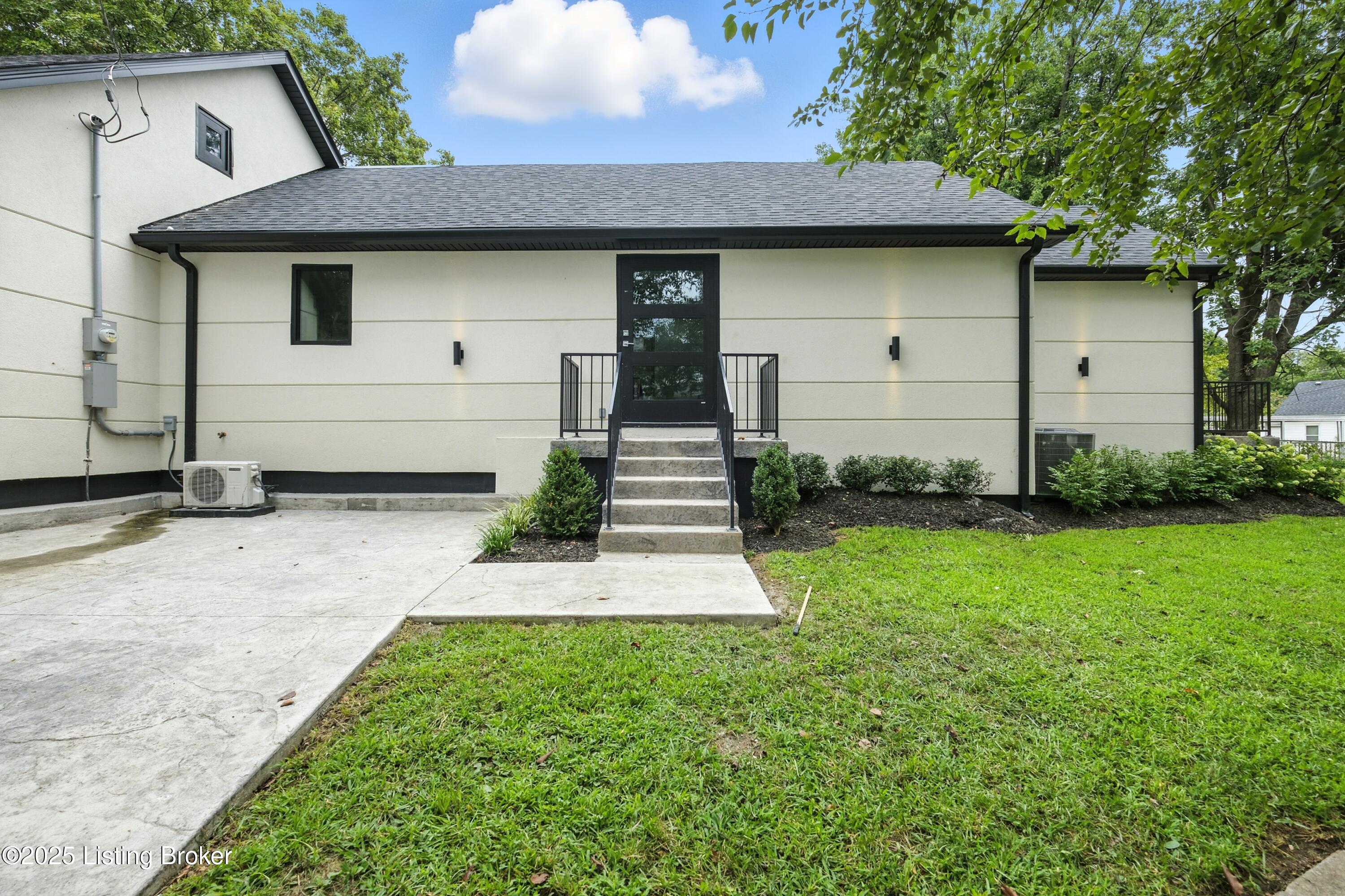 1100 Ellison Ave