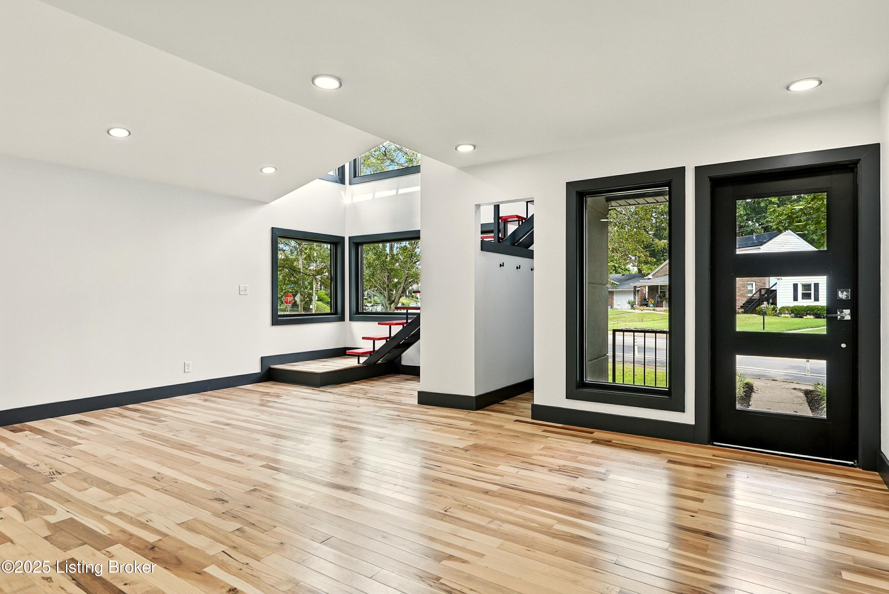 1100 Ellison Ave