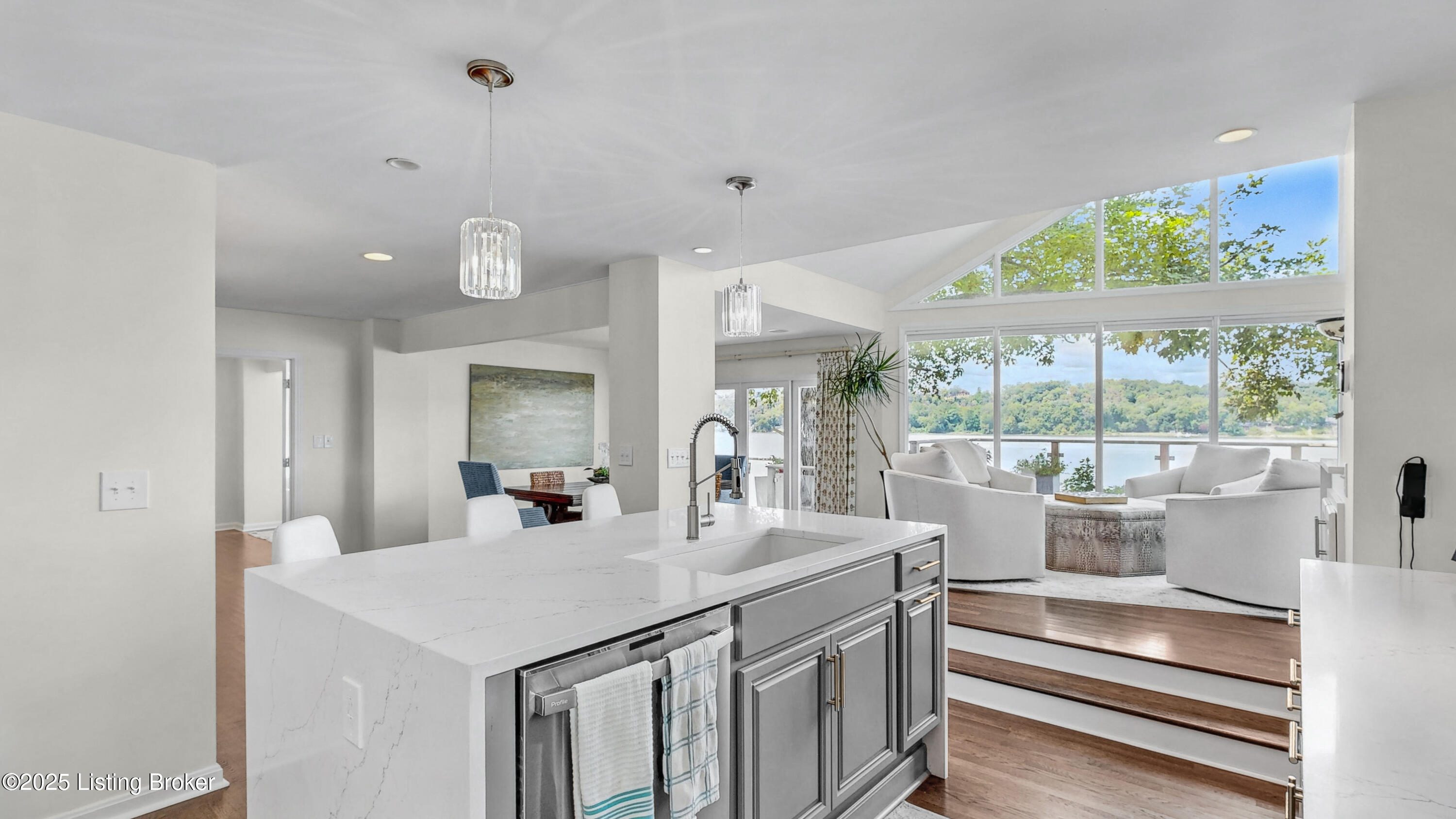 7222 Beachland Beach Rd