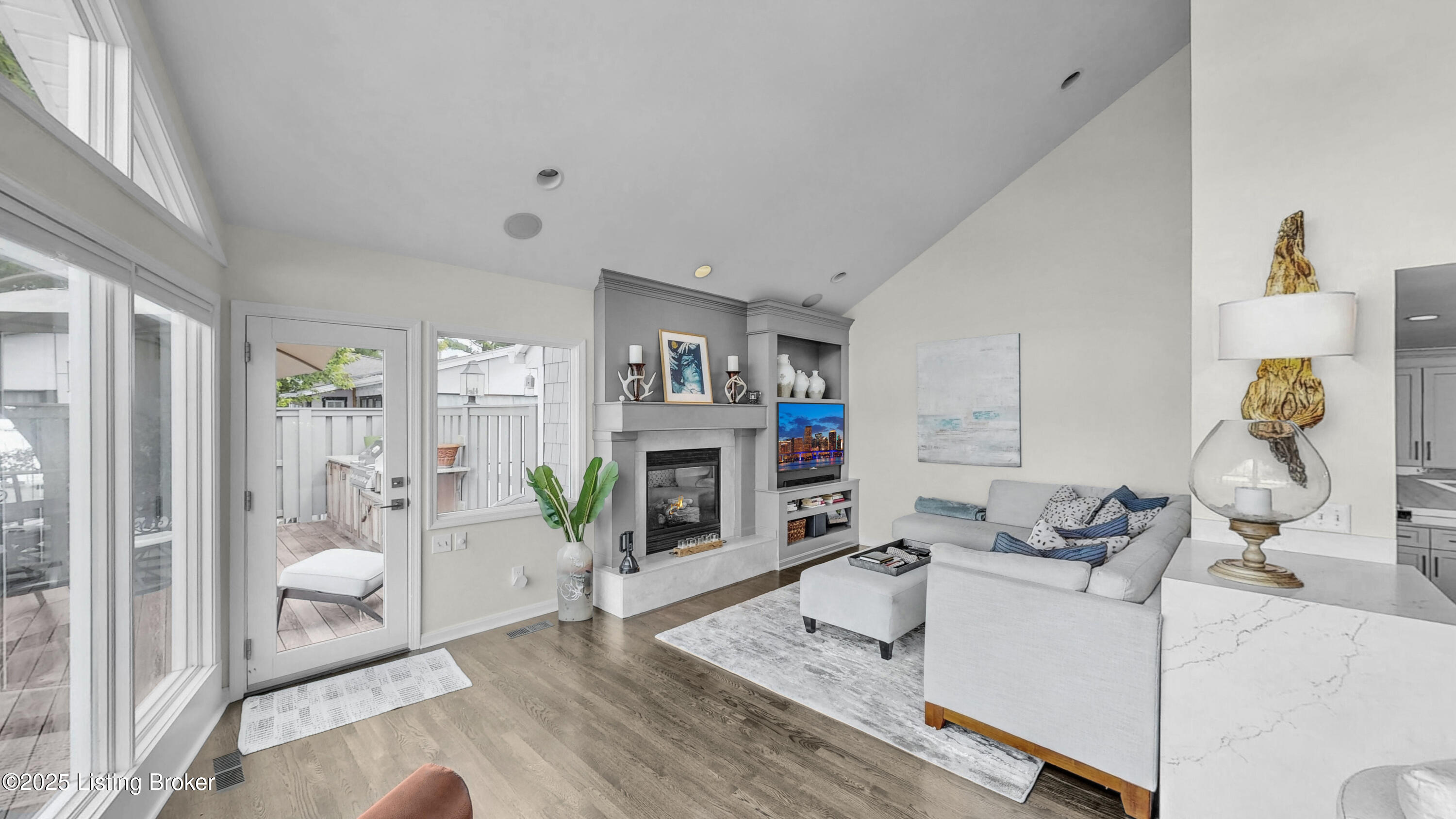 7222 Beachland Beach Rd