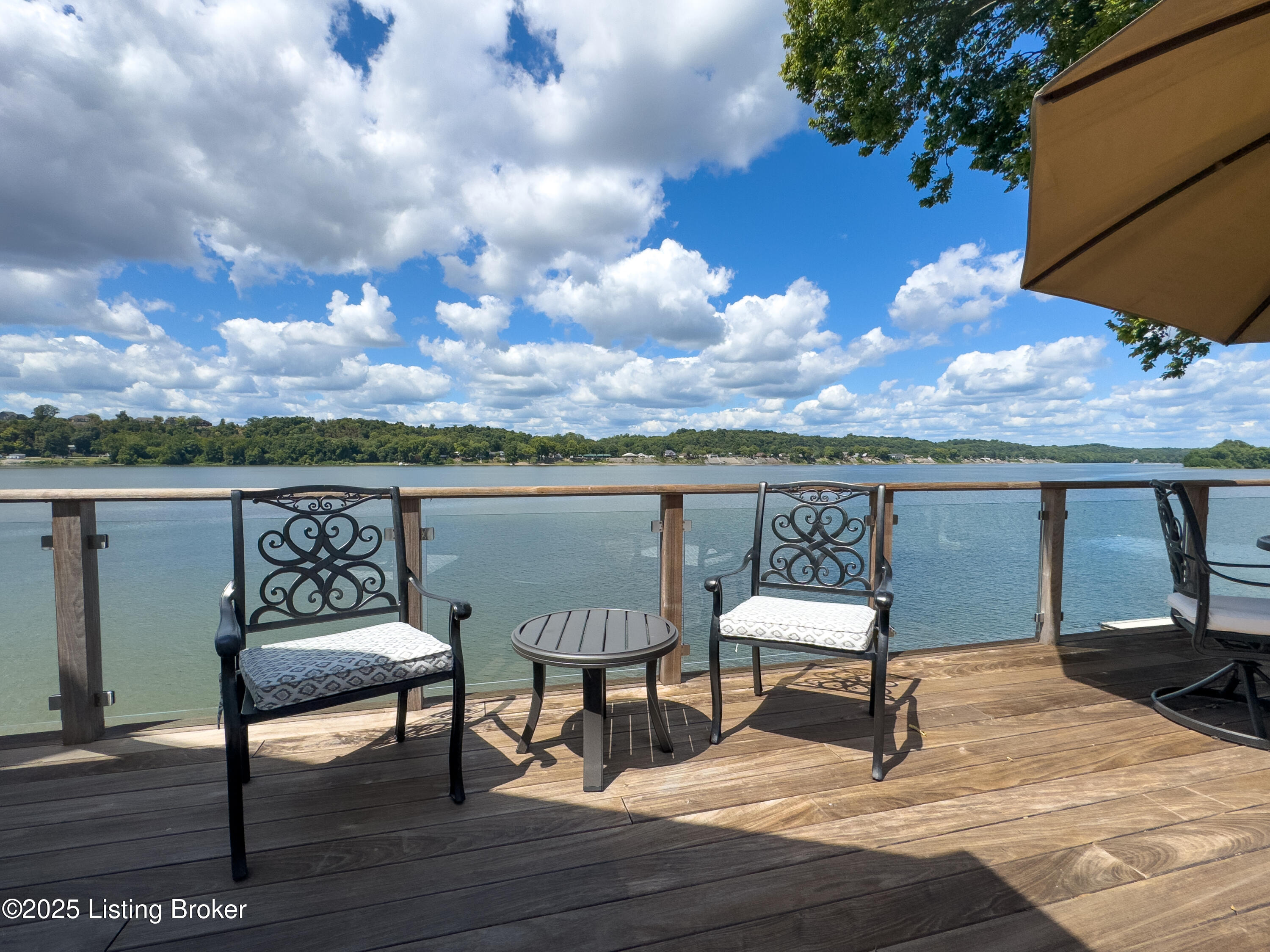 7222 Beachland Beach Rd