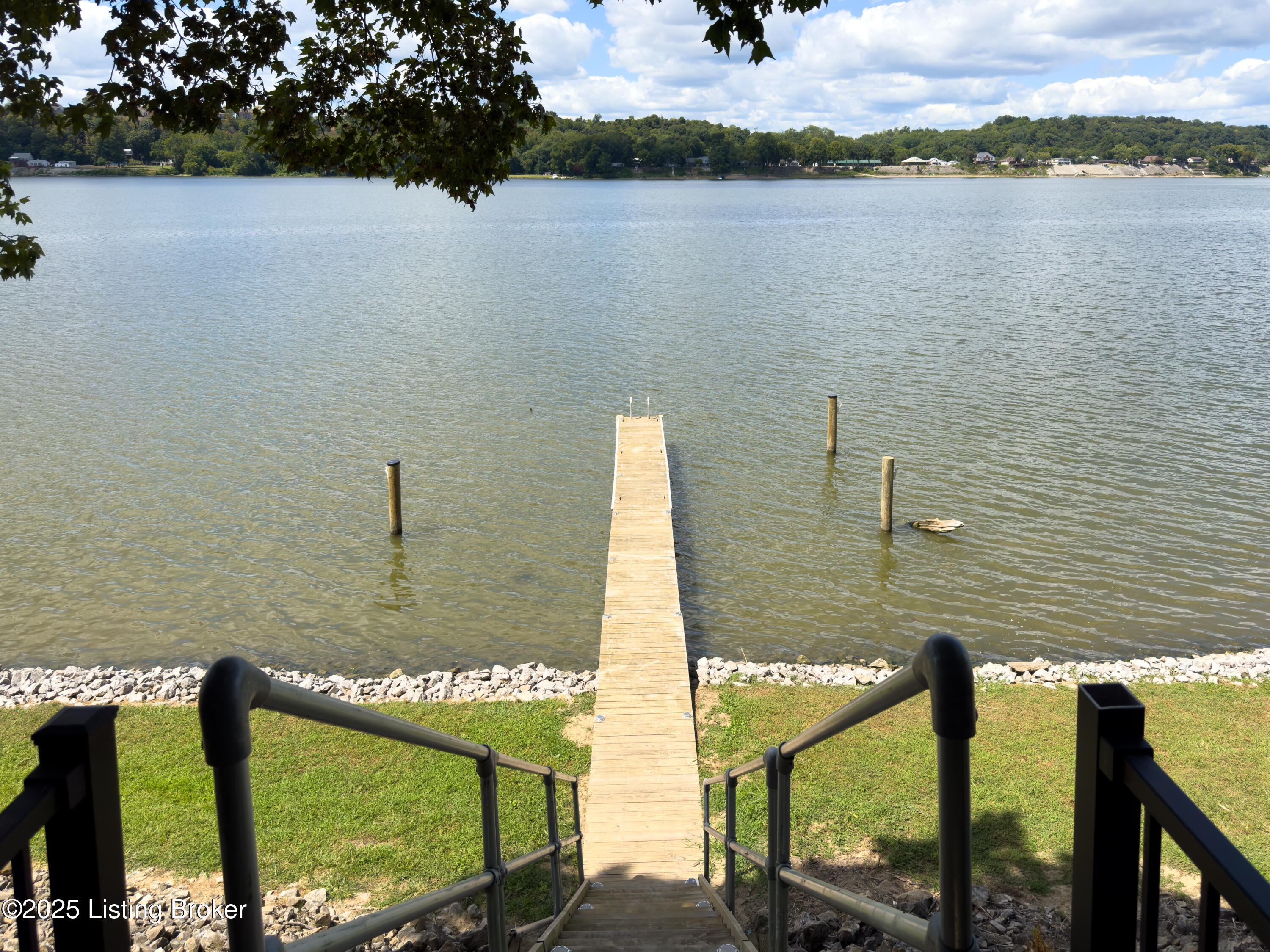7222 Beachland Beach Rd