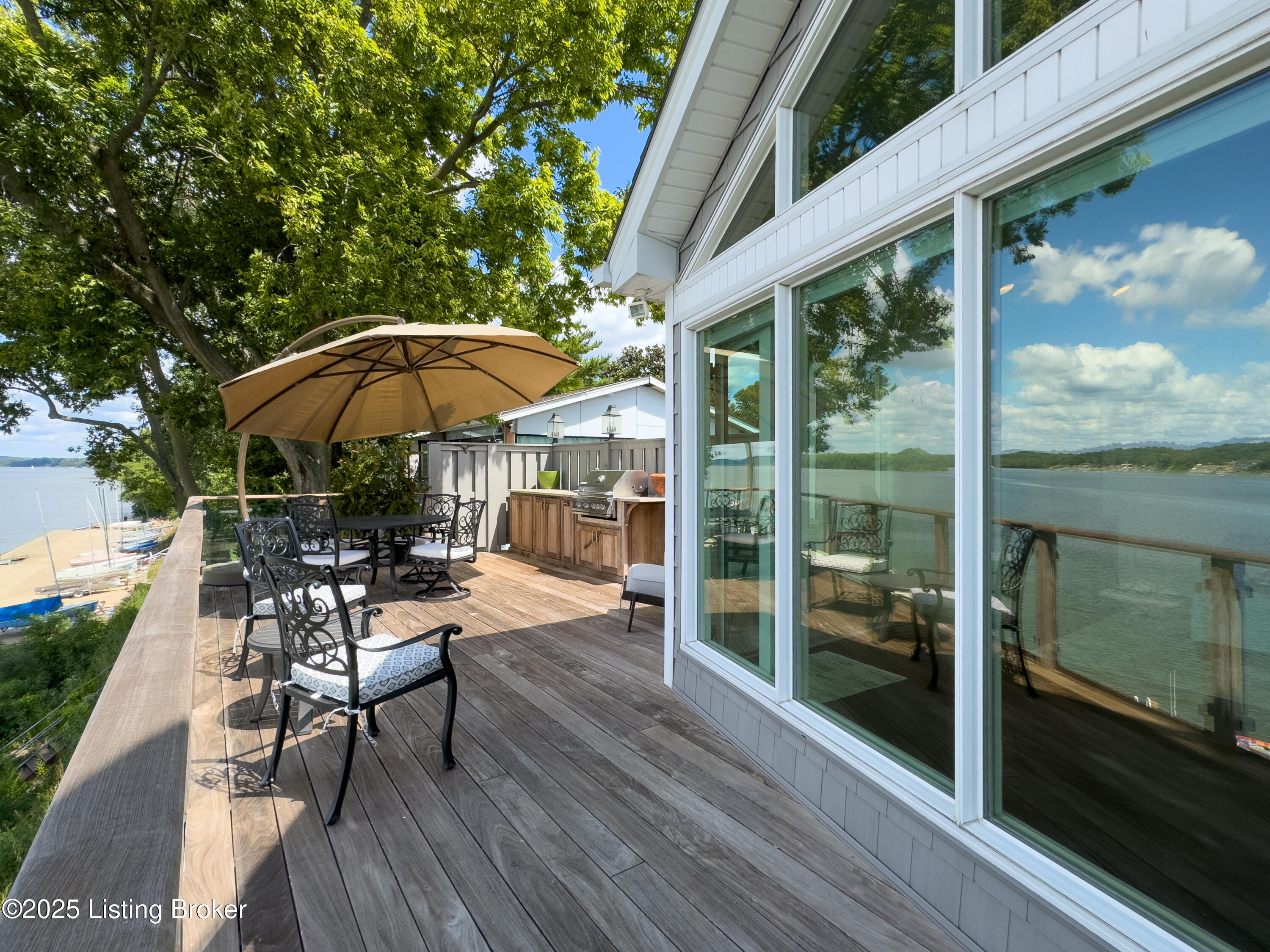 7222 Beachland Beach Rd