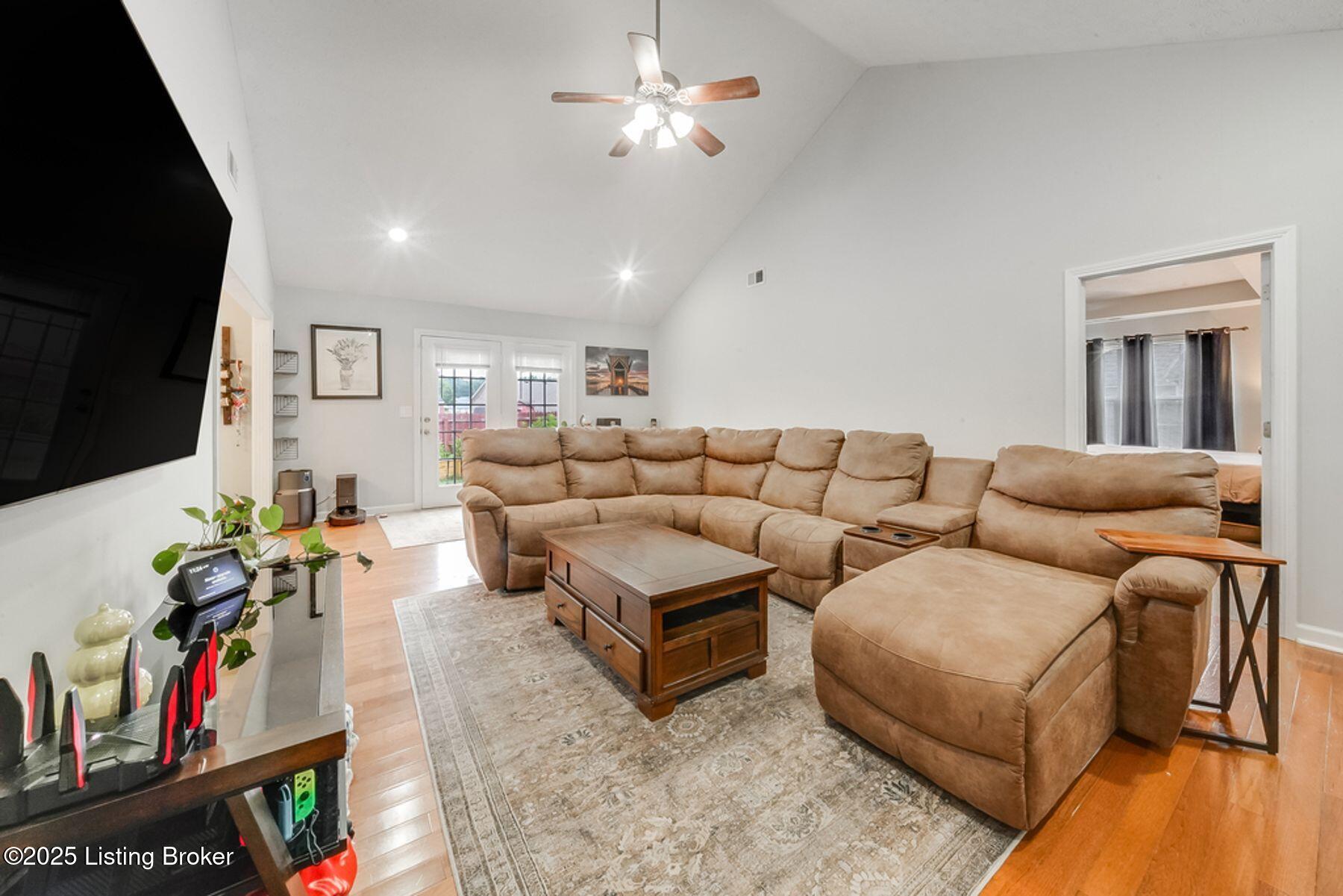 315 Bentwood Dr
