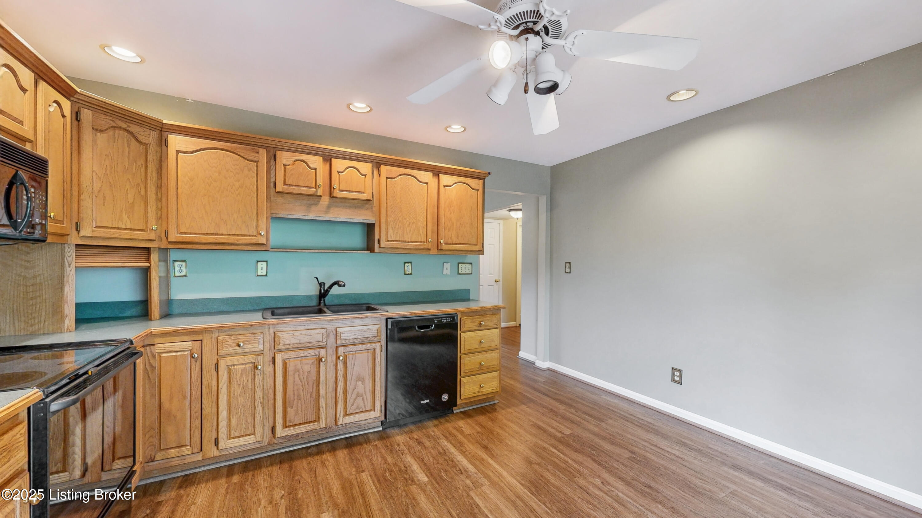 4806 Fairway Pointe Ct