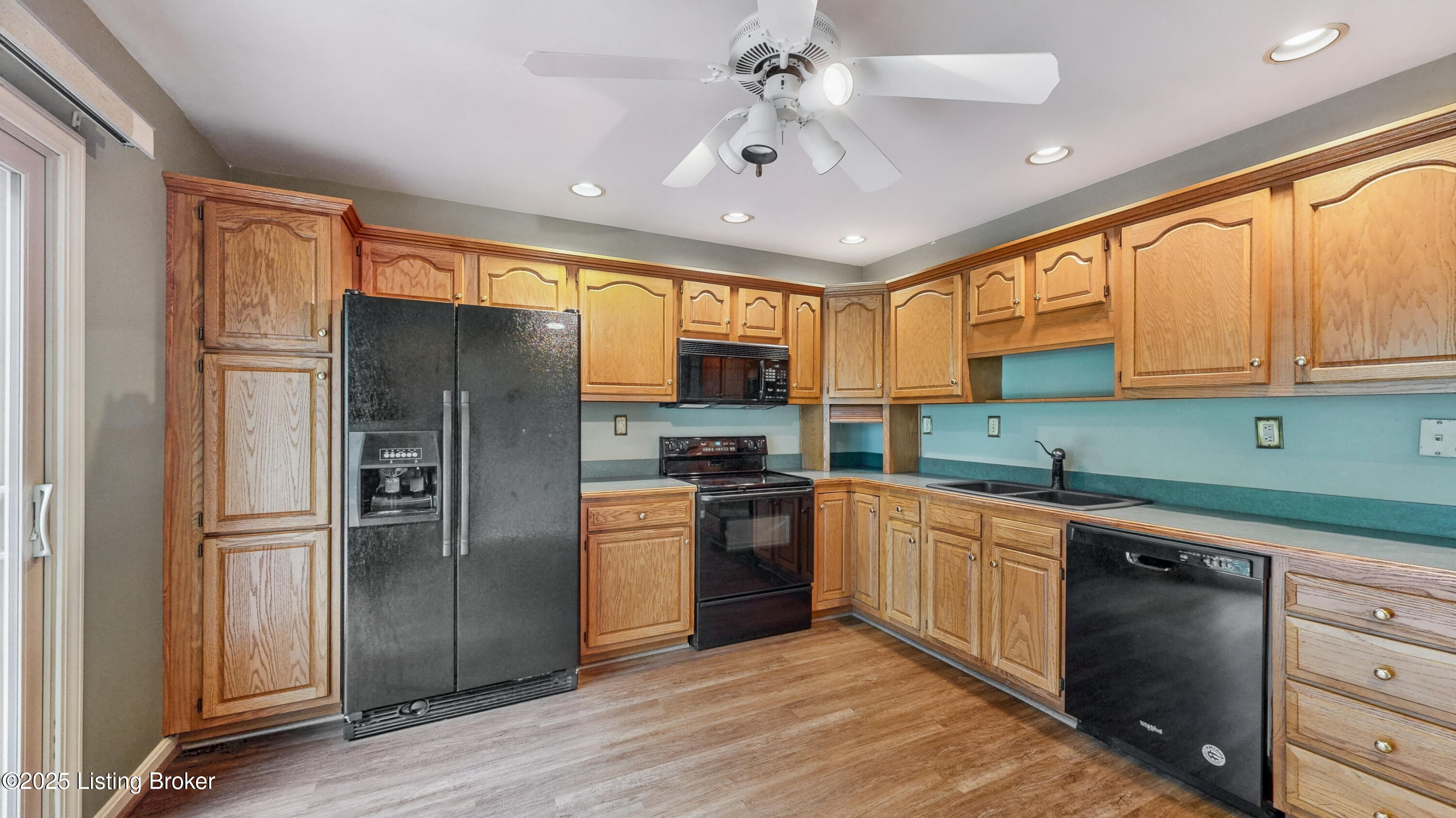 4806 Fairway Pointe Ct