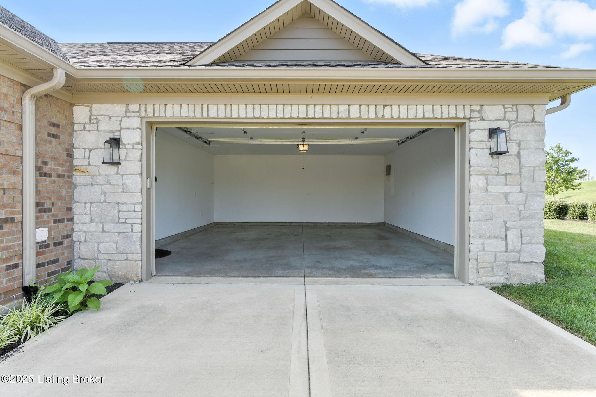 14600 Hamilton Springs Cir