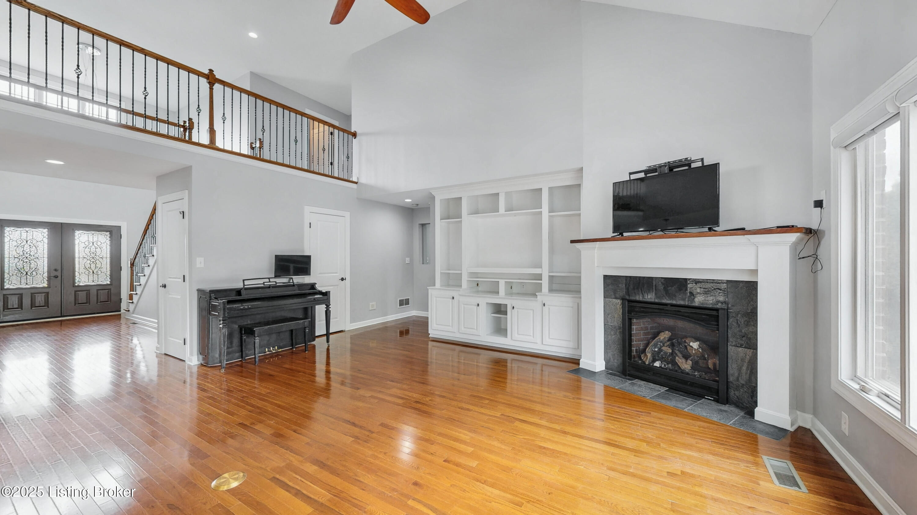 7010 Creekton Dr