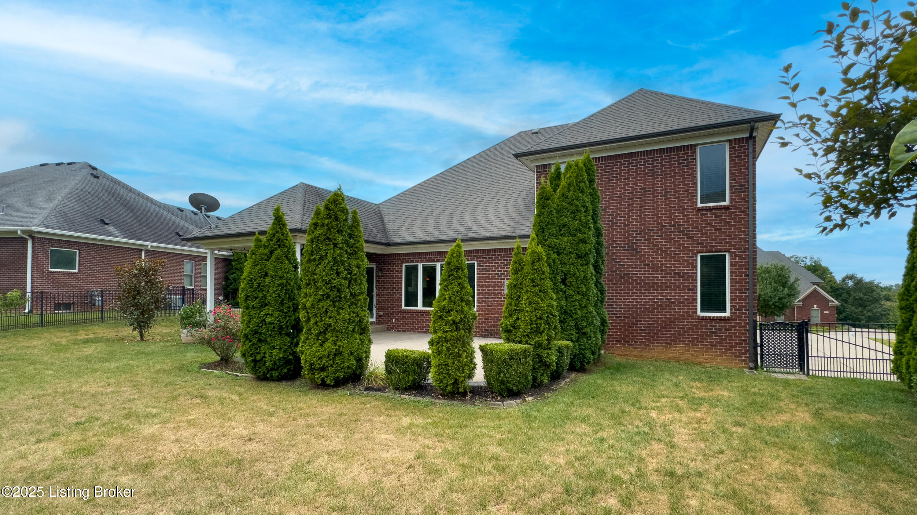 7010 Creekton Dr
