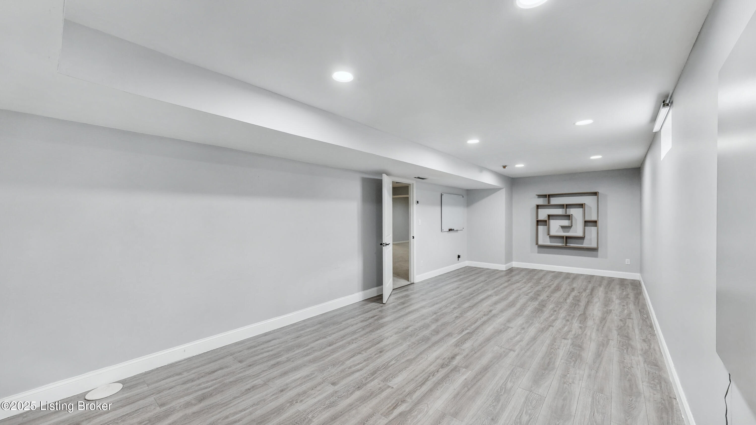 7010 Creekton Dr