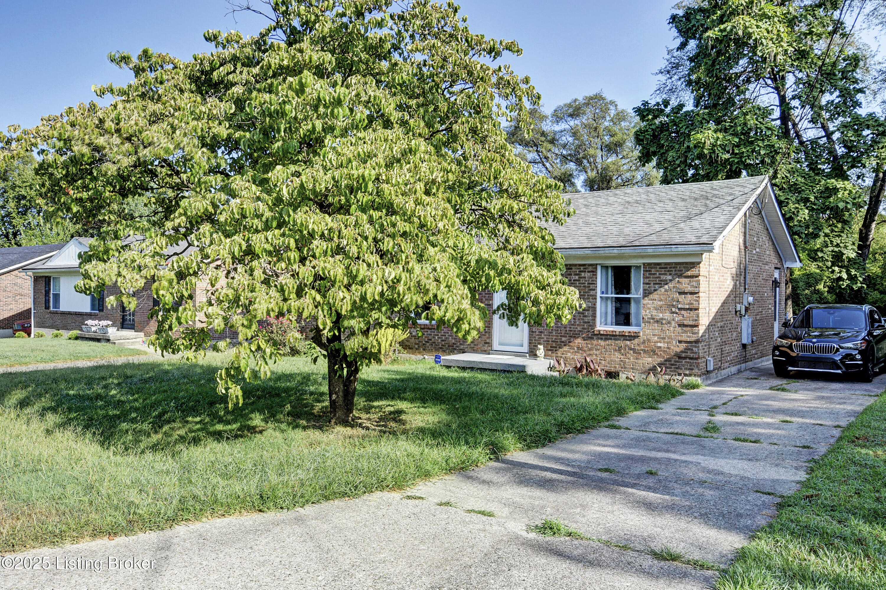 1807 Youngland Ave