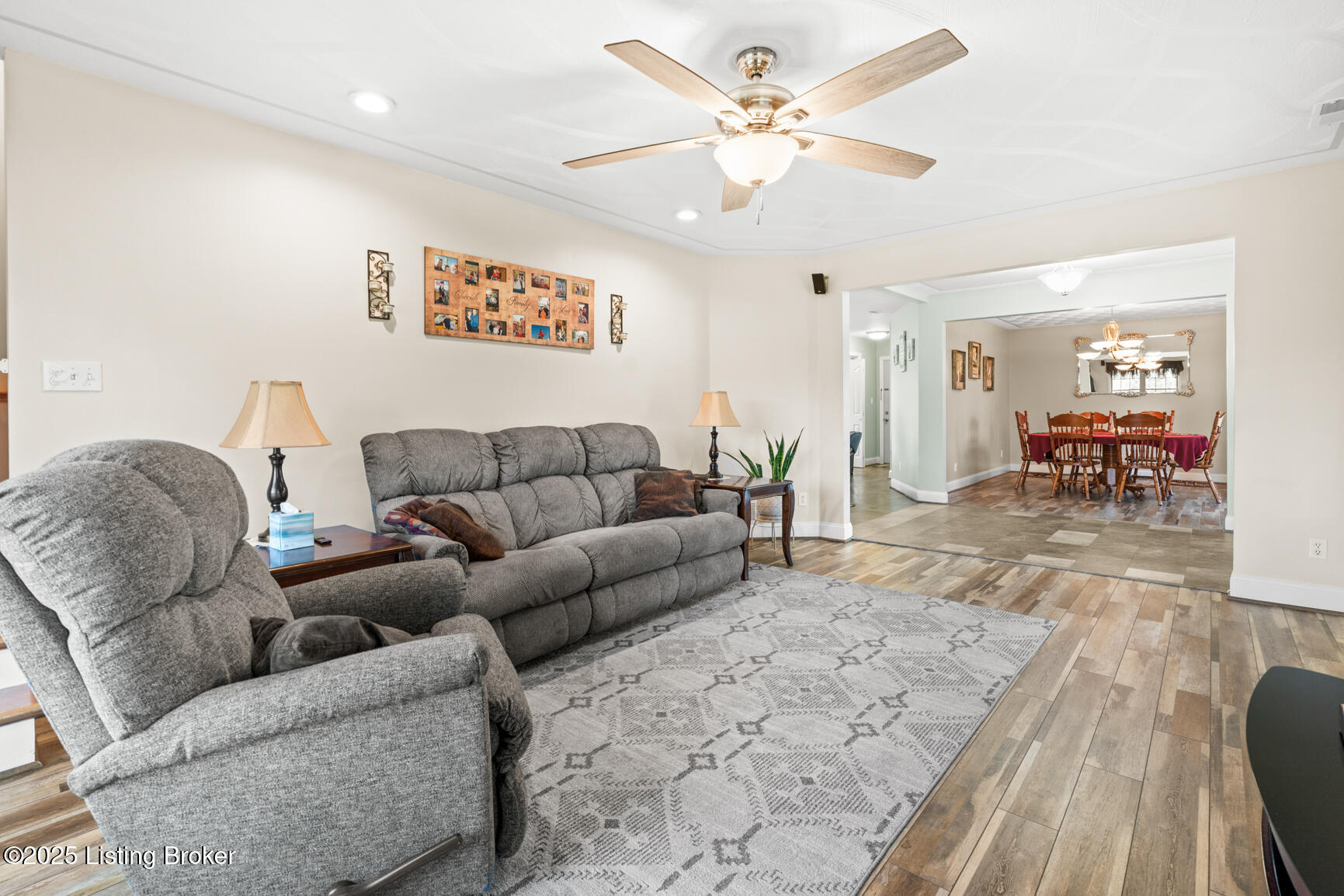 805 Meadowland Trail