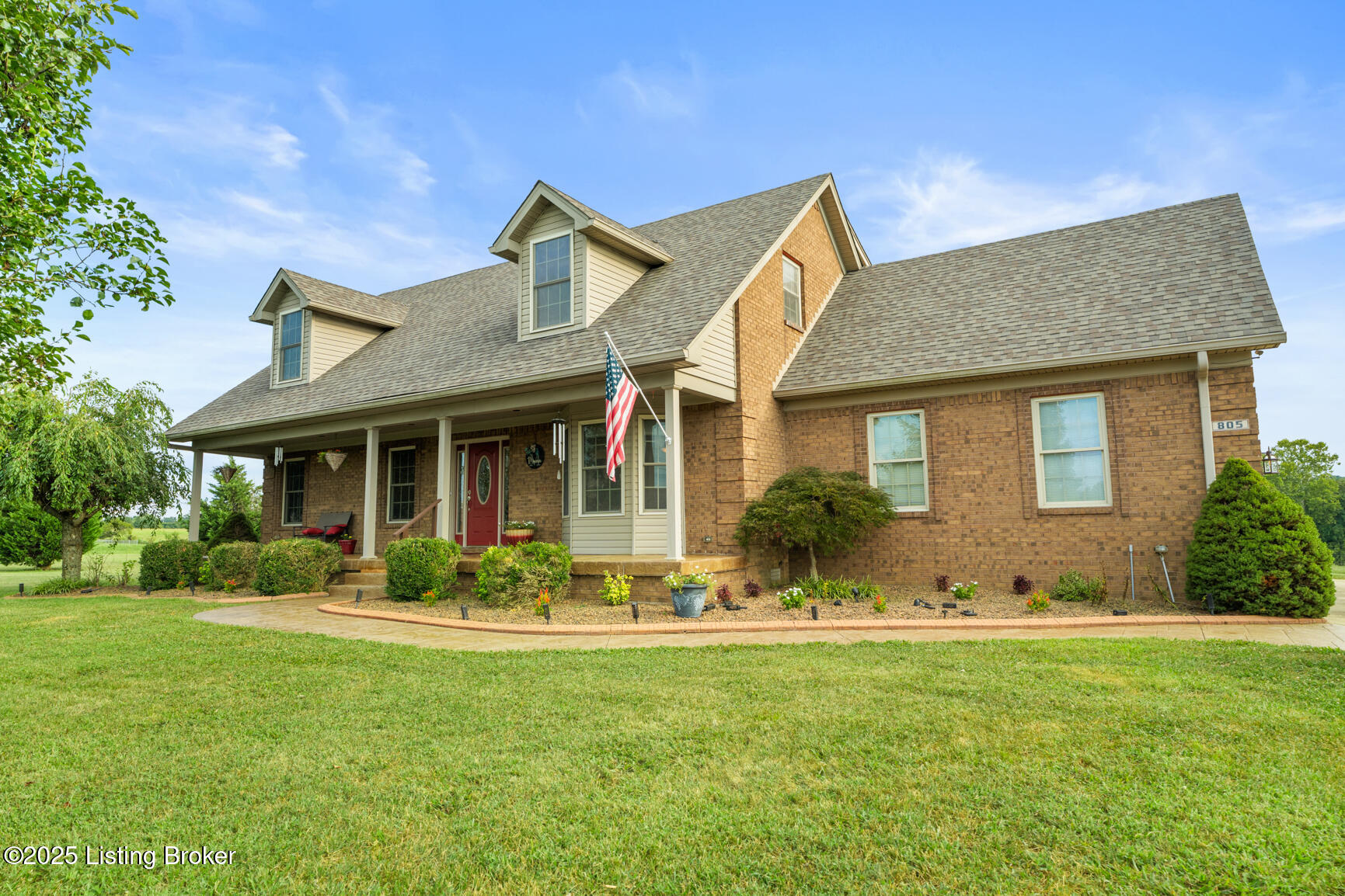 805 Meadowland Trail