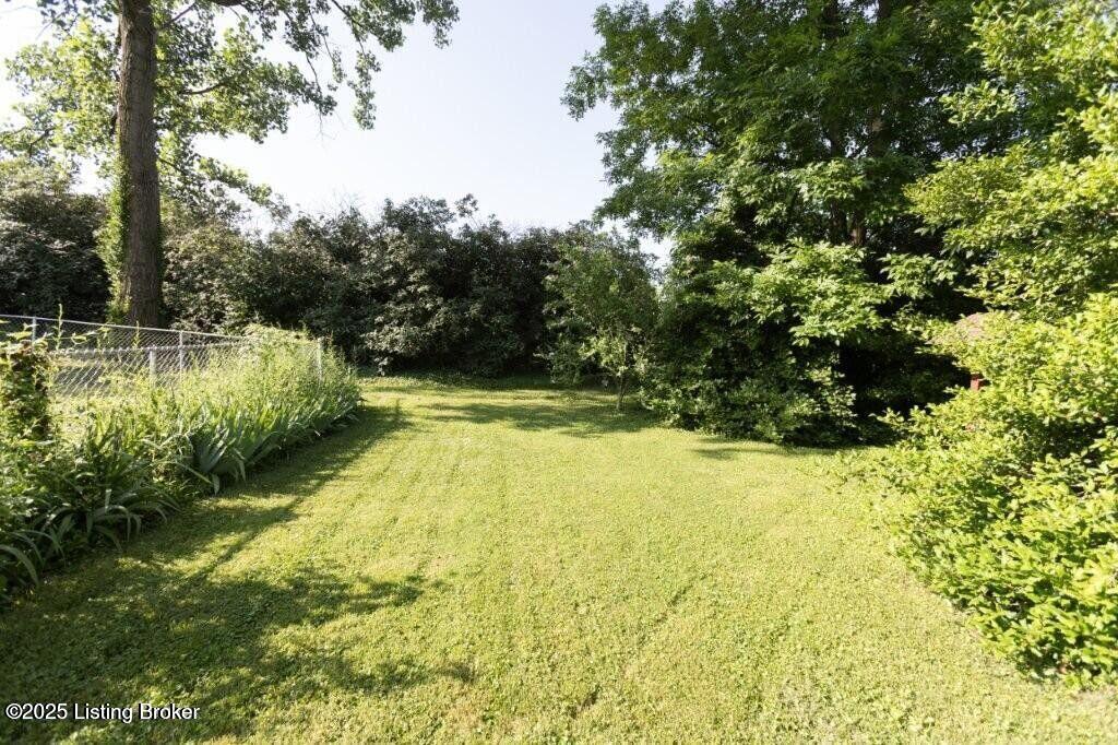 1220 Wannsee Dr