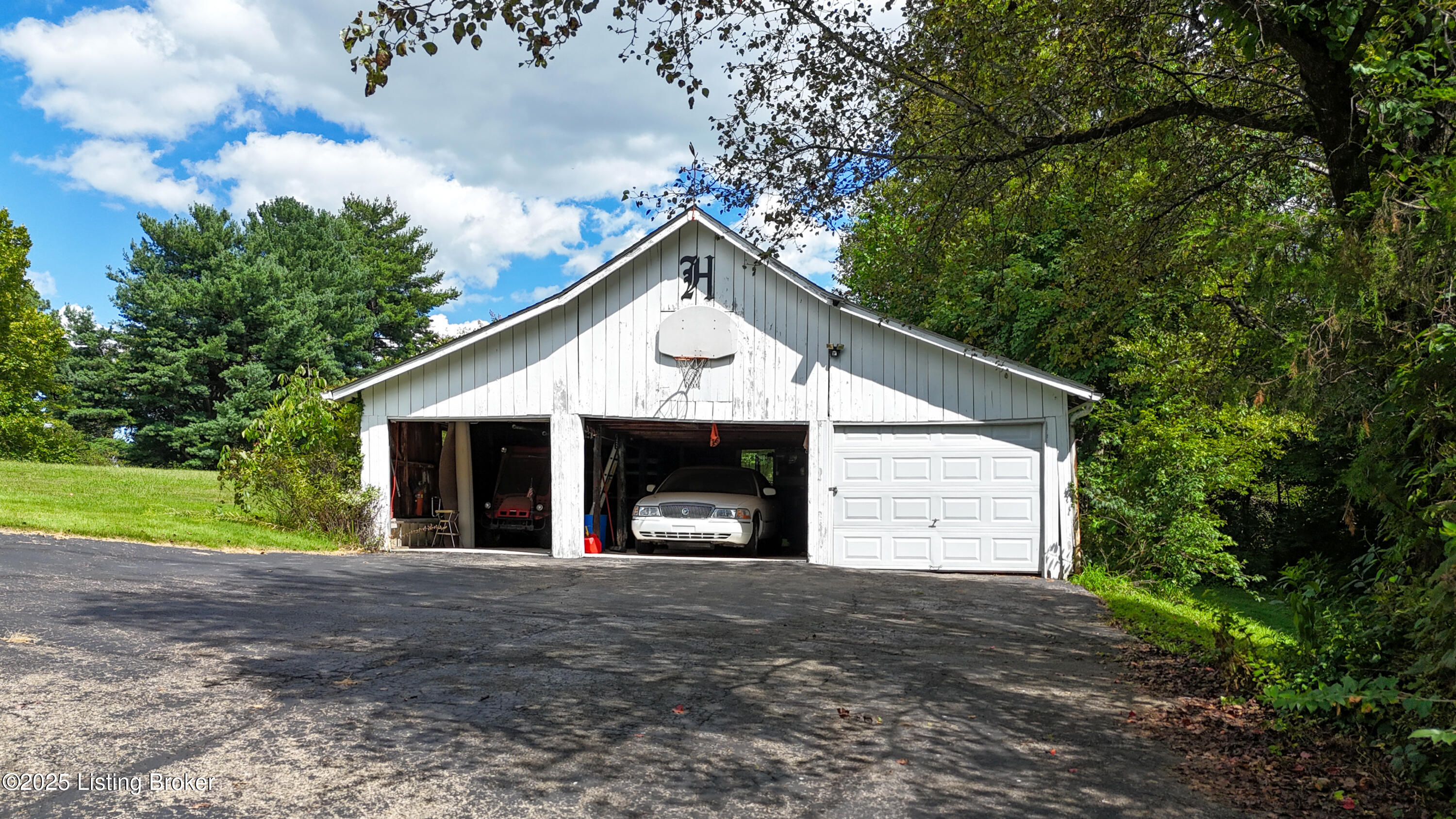 7405 Smyrna Rd