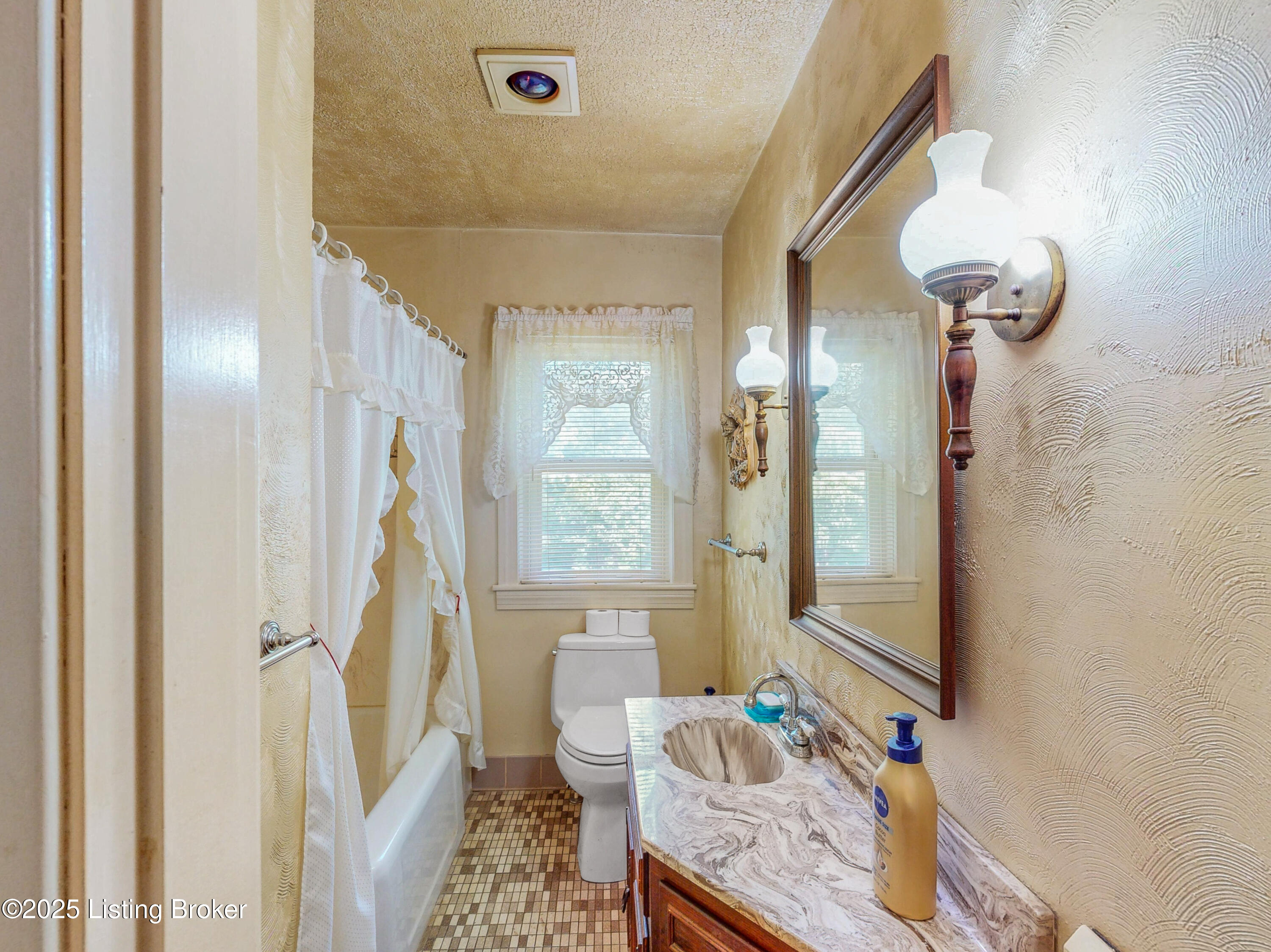 7405 Smyrna Rd