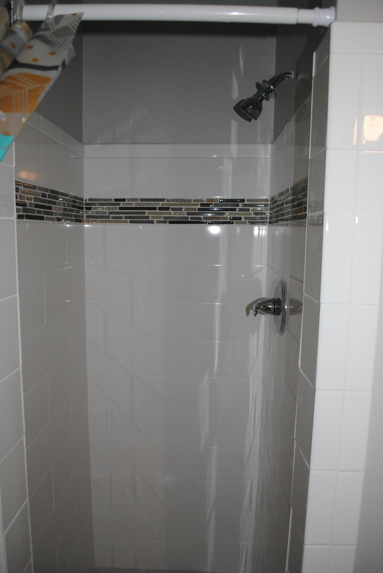 9836 Longwood Cir