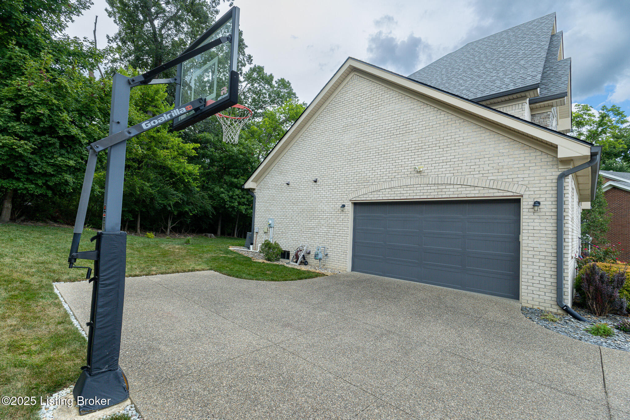 212 Kilcott Ct