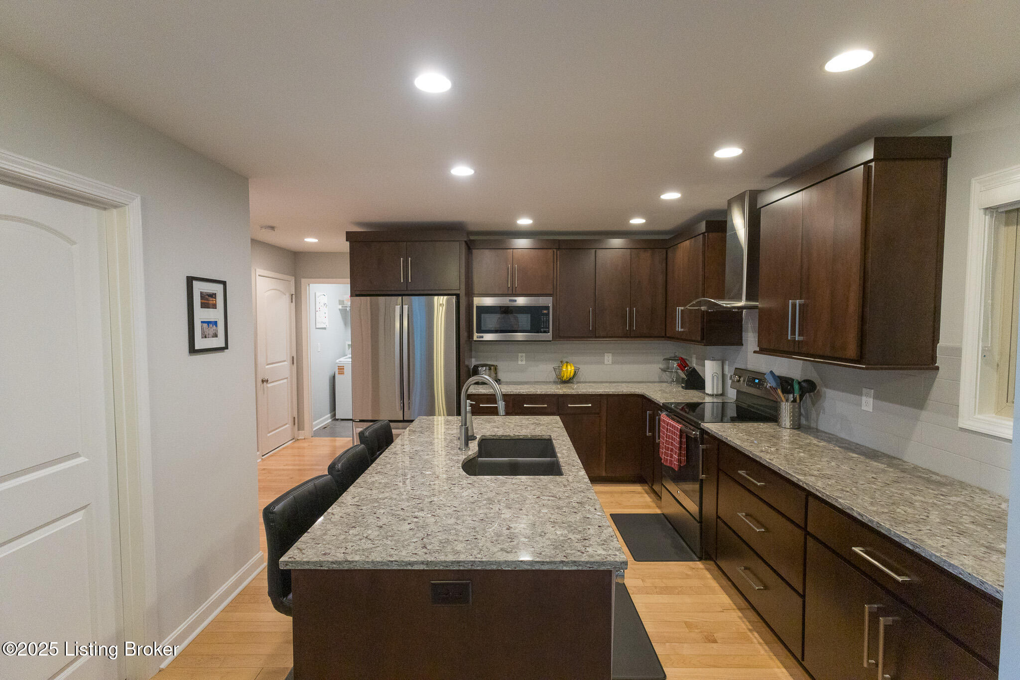 212 Kilcott Ct