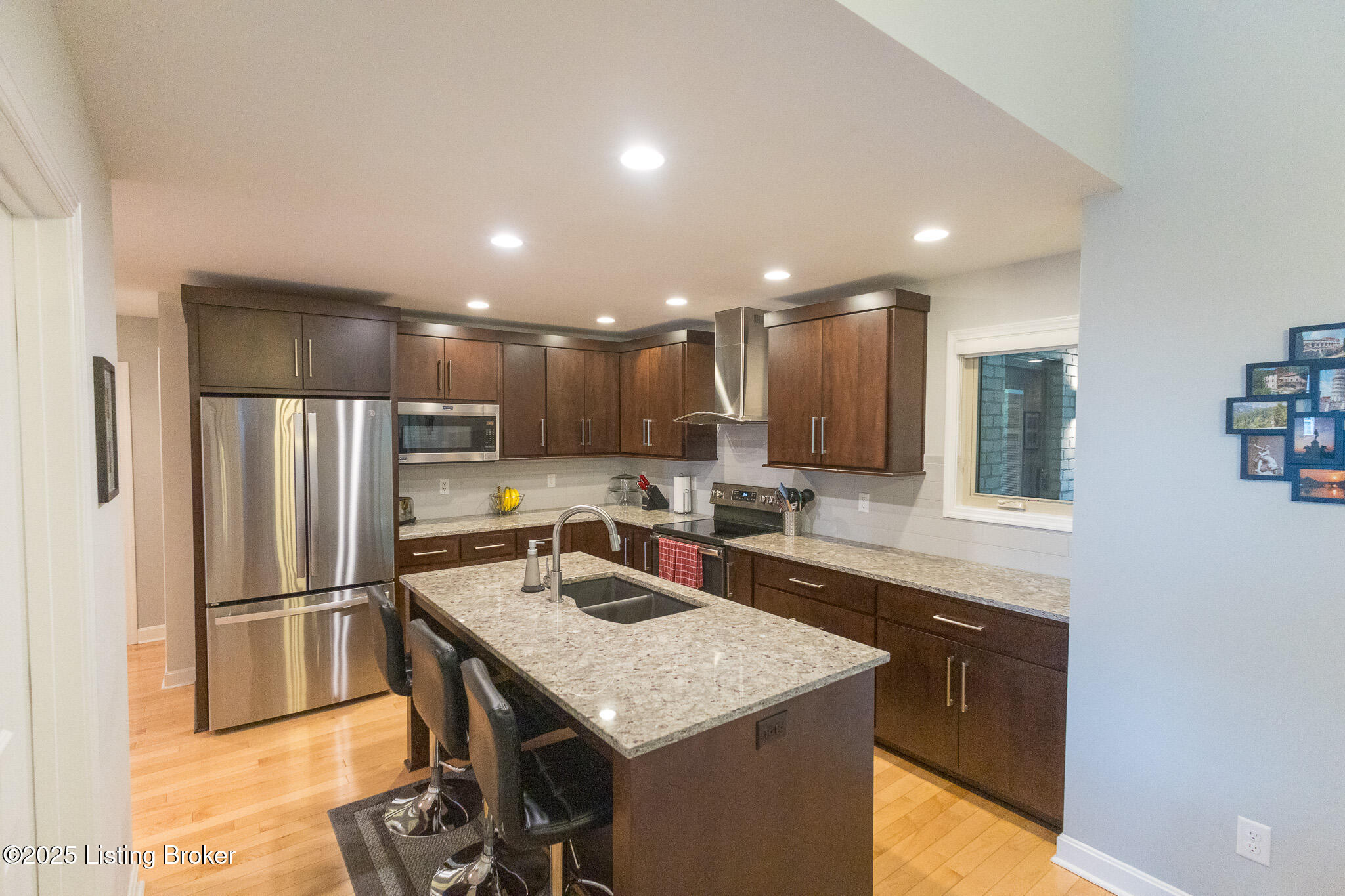212 Kilcott Ct