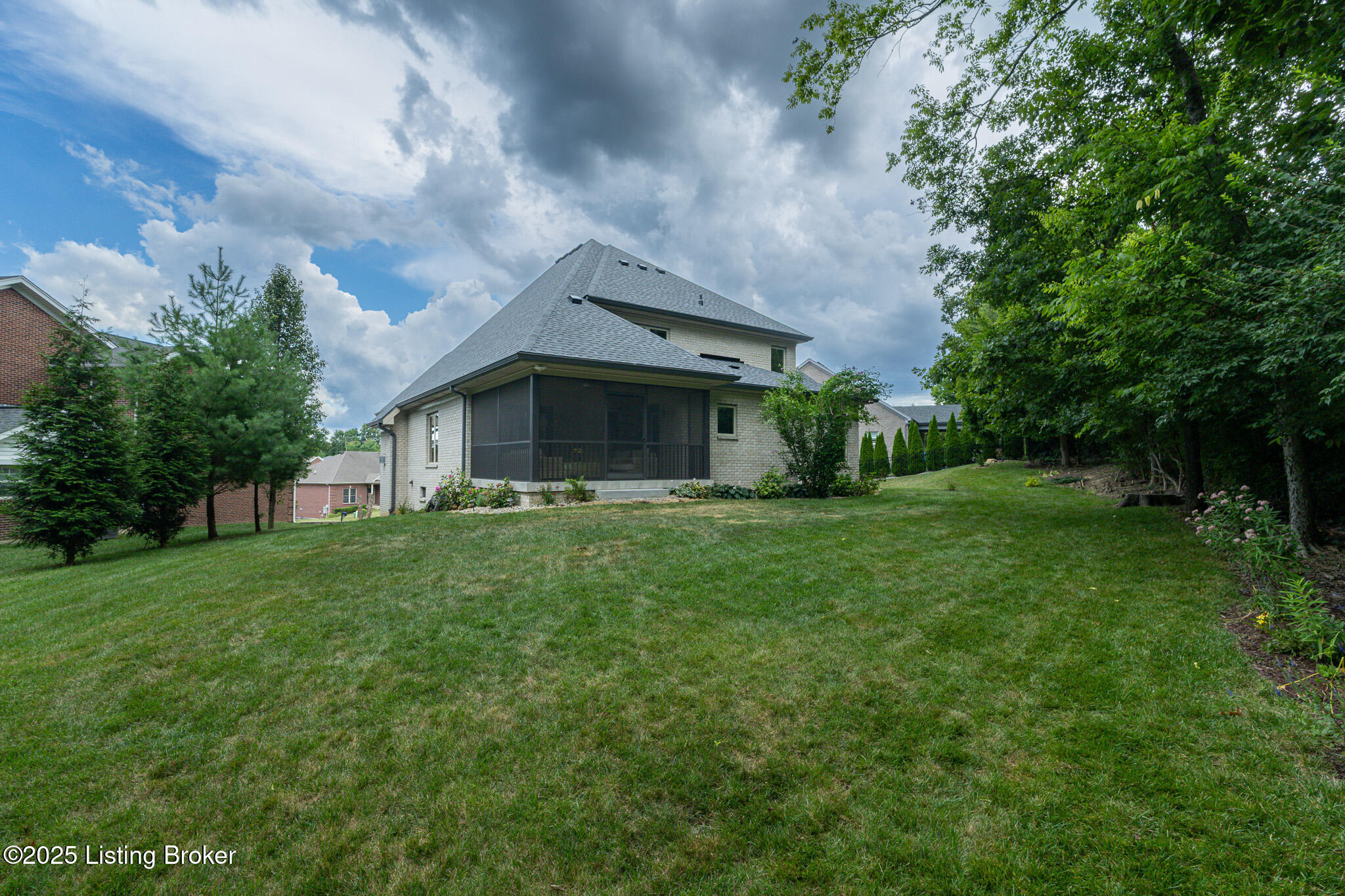 212 Kilcott Ct