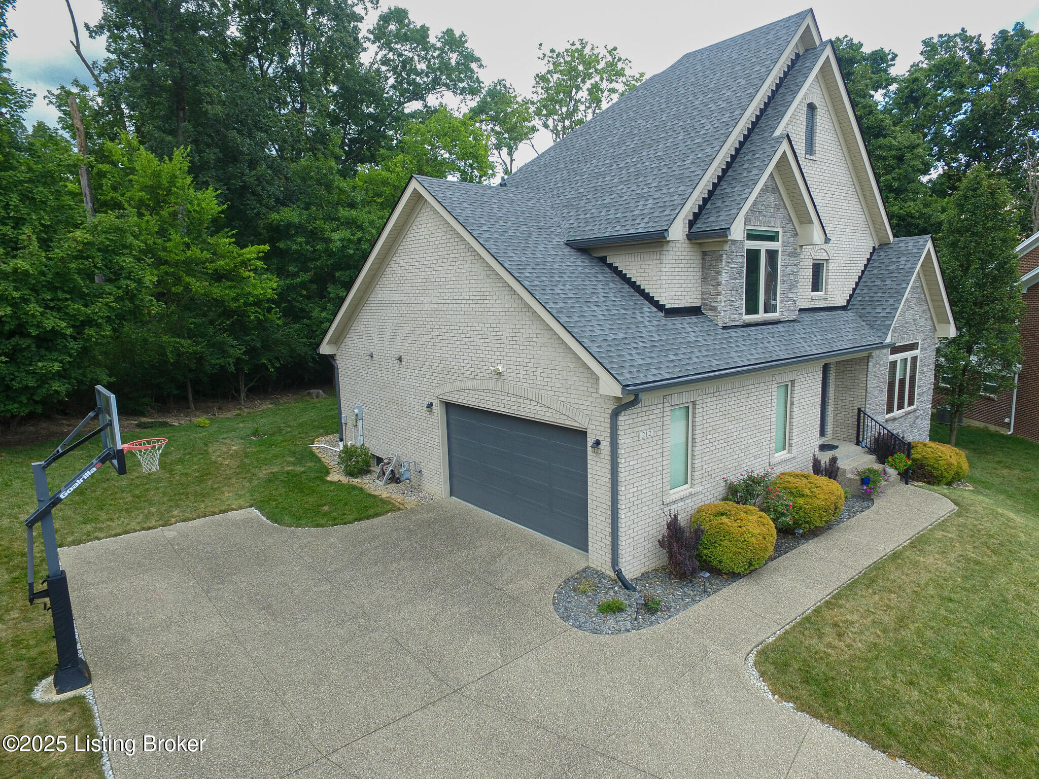 212 Kilcott Ct