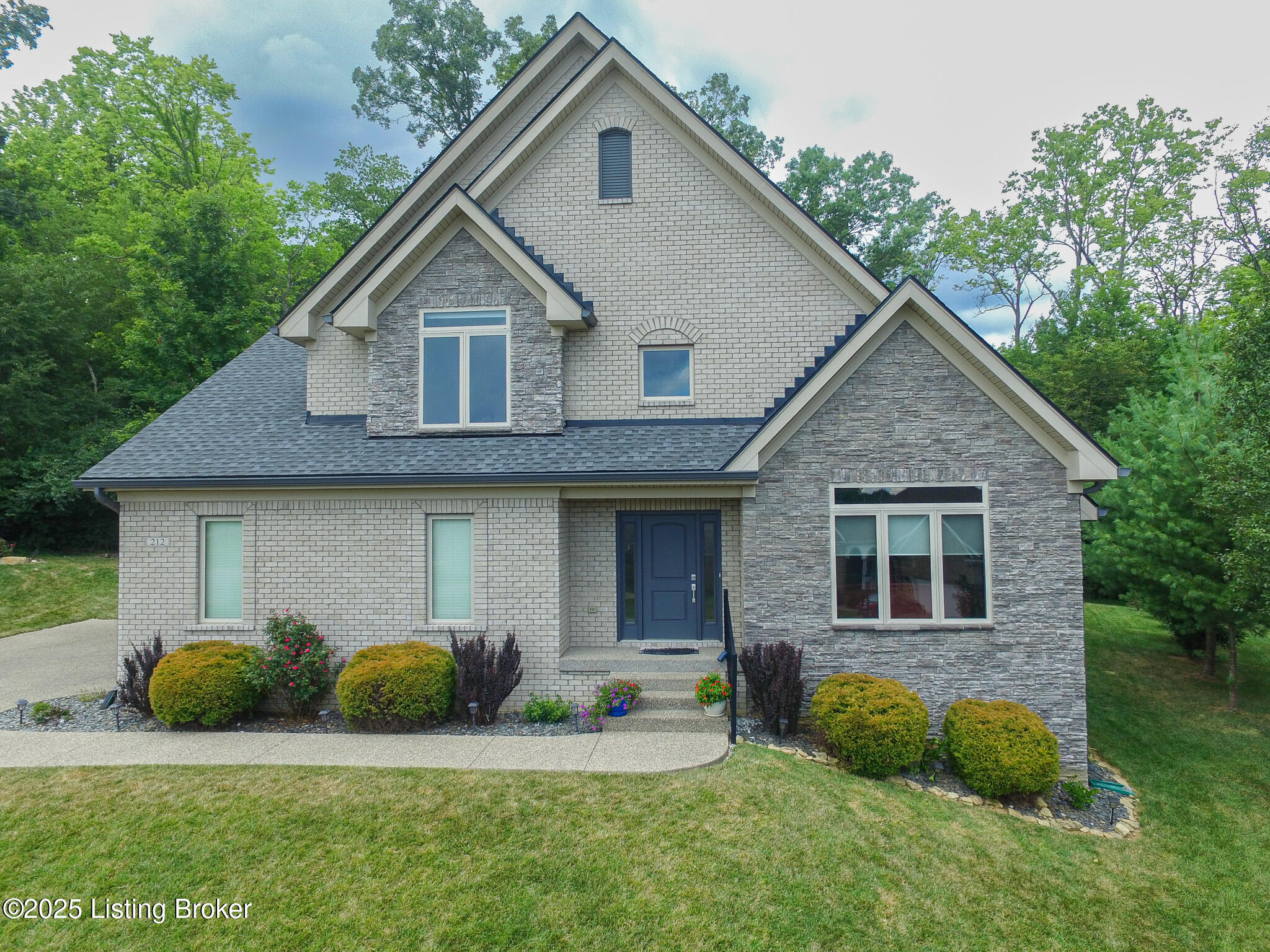 212 Kilcott Ct