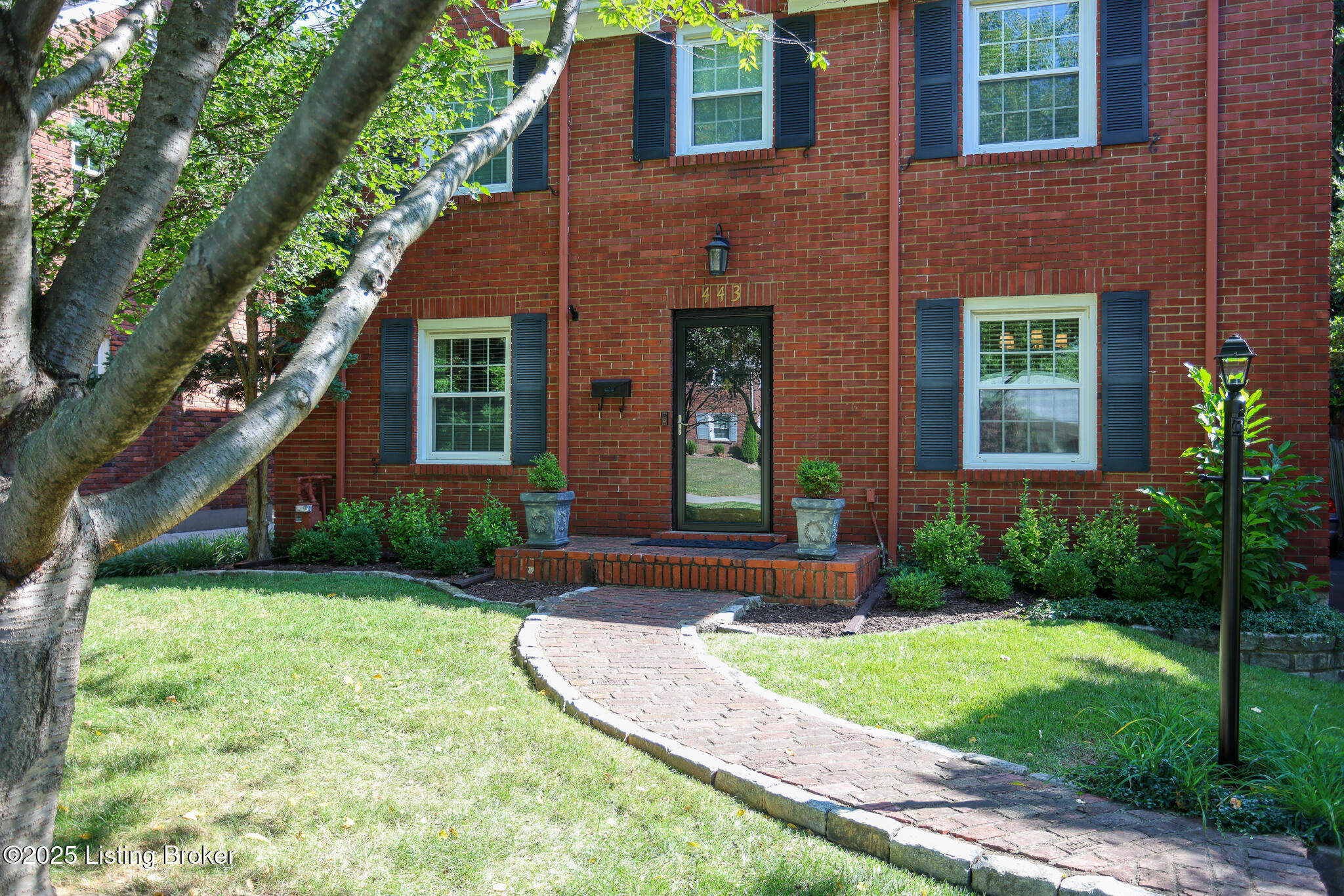 443 University Ave