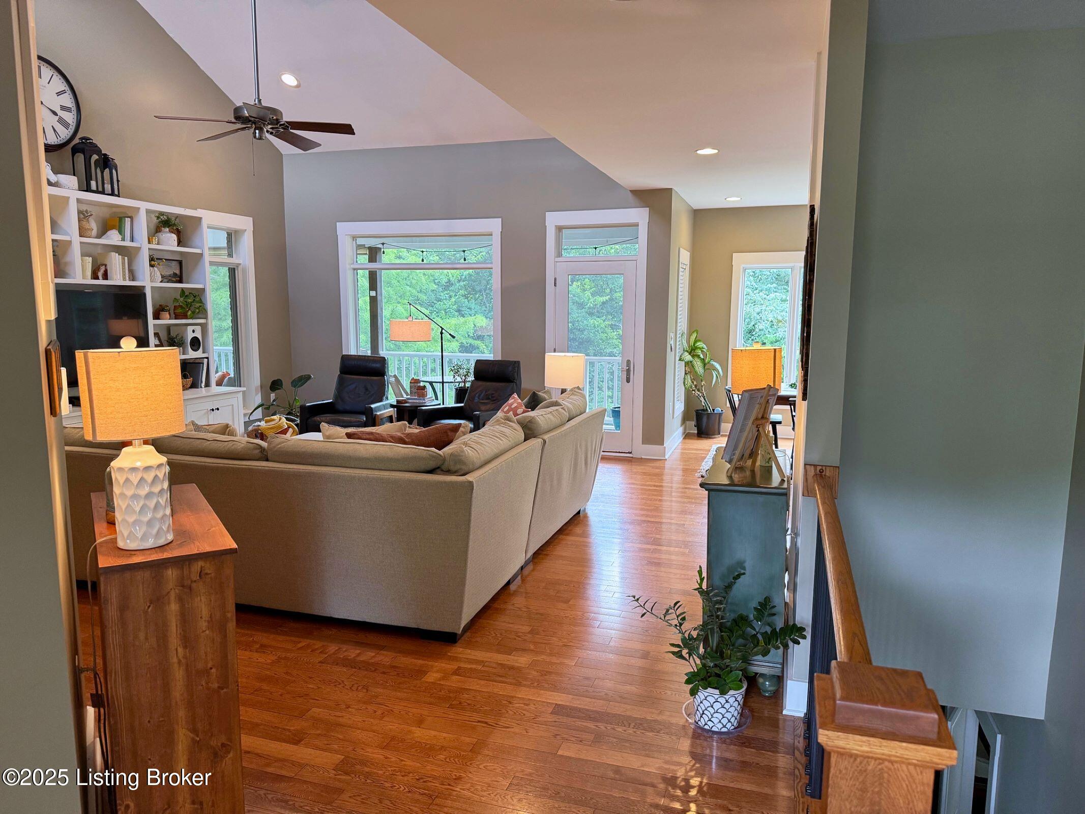 86 Silverview Ct
