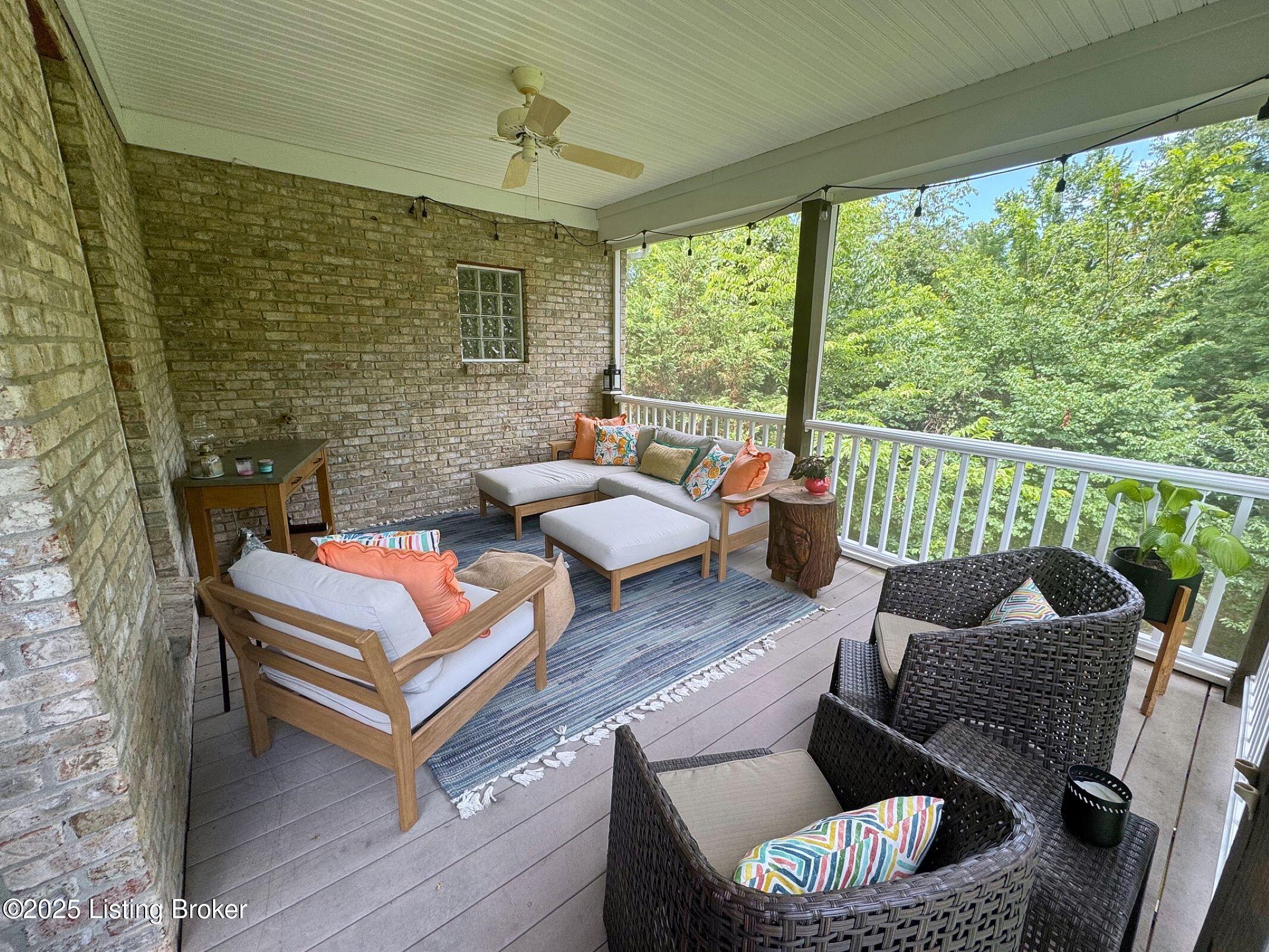 86 Silverview Ct