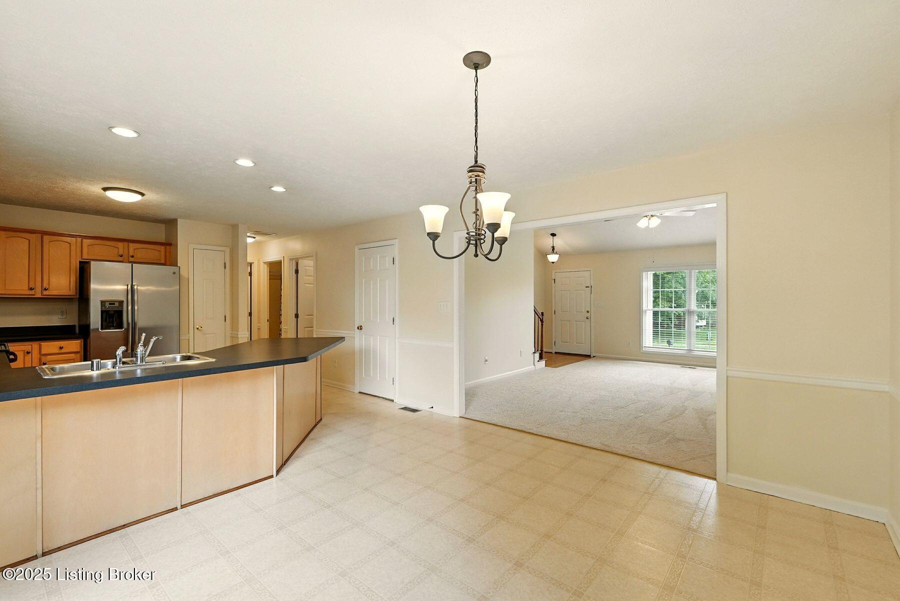 5113 Rising Oak Ct