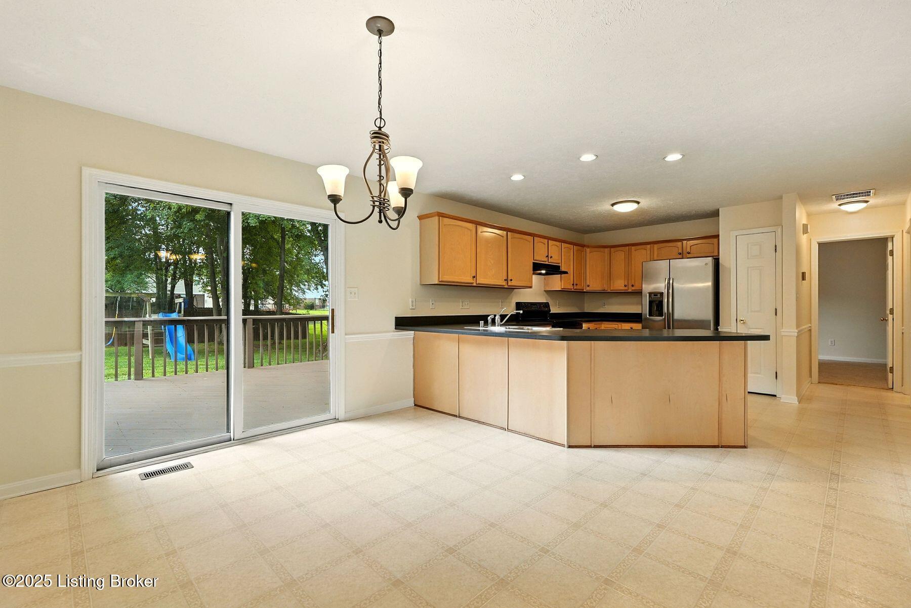 5113 Rising Oak Ct