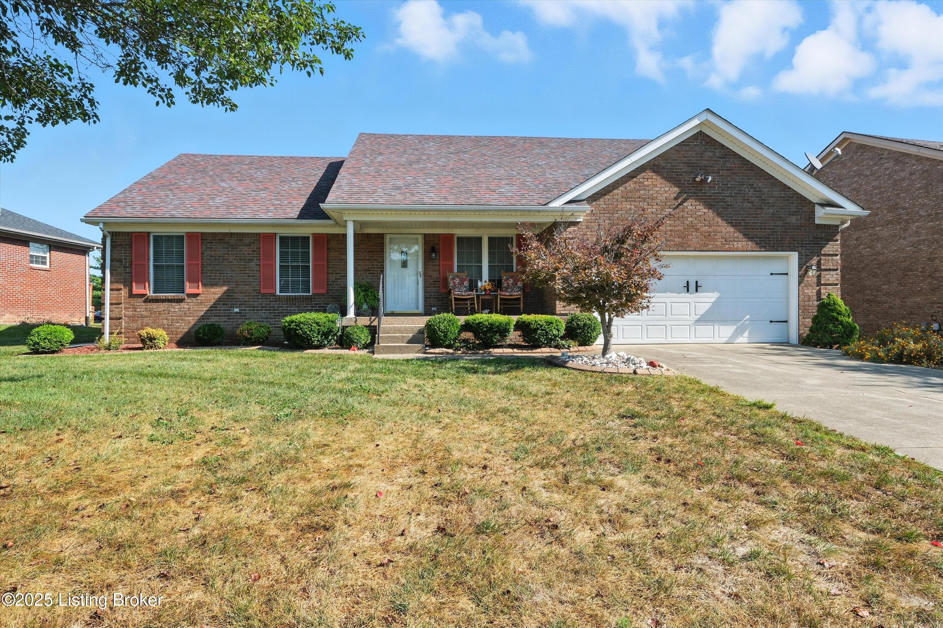 228 Shady Brook Ln