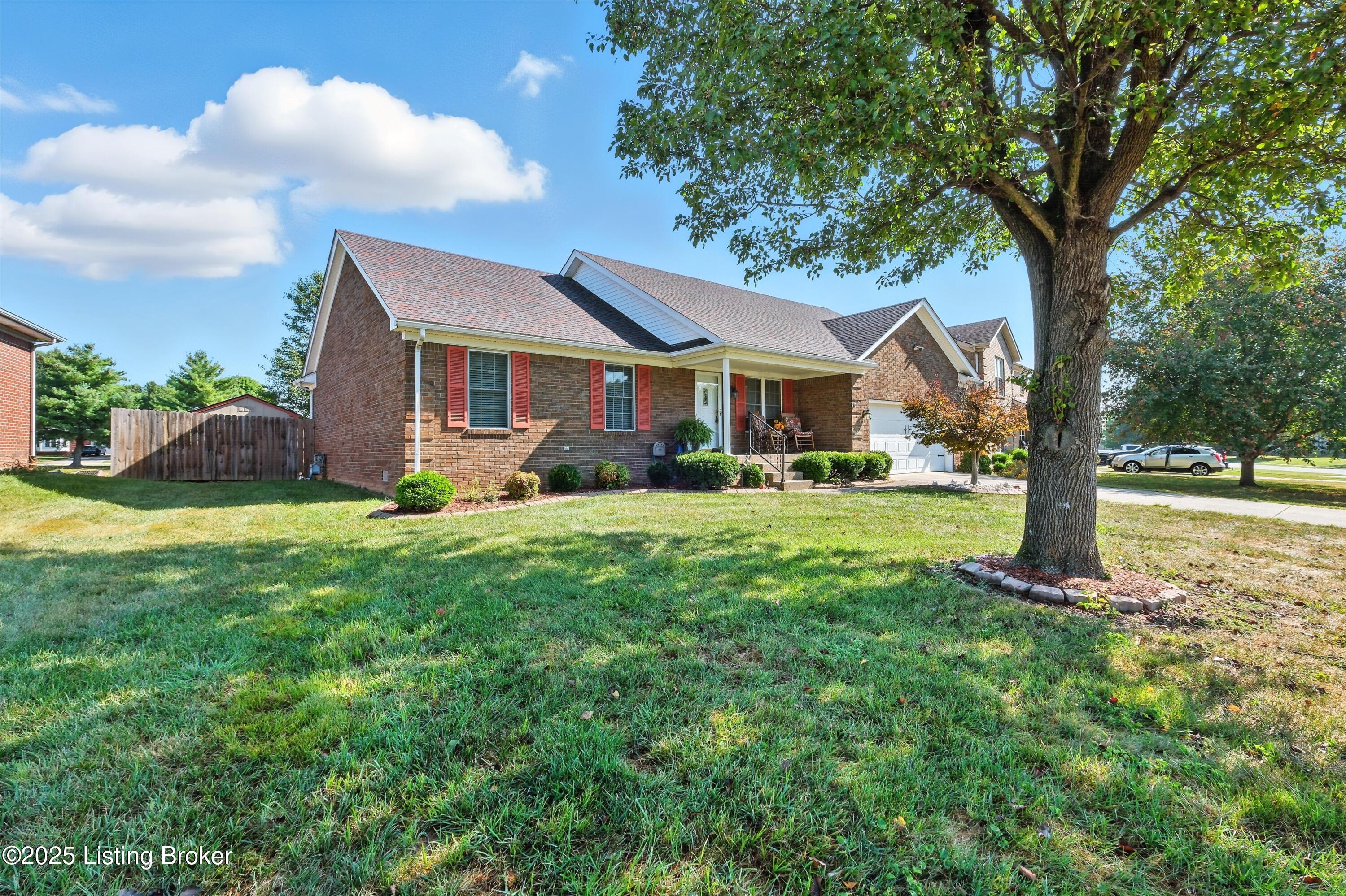 228 Shady Brook Ln