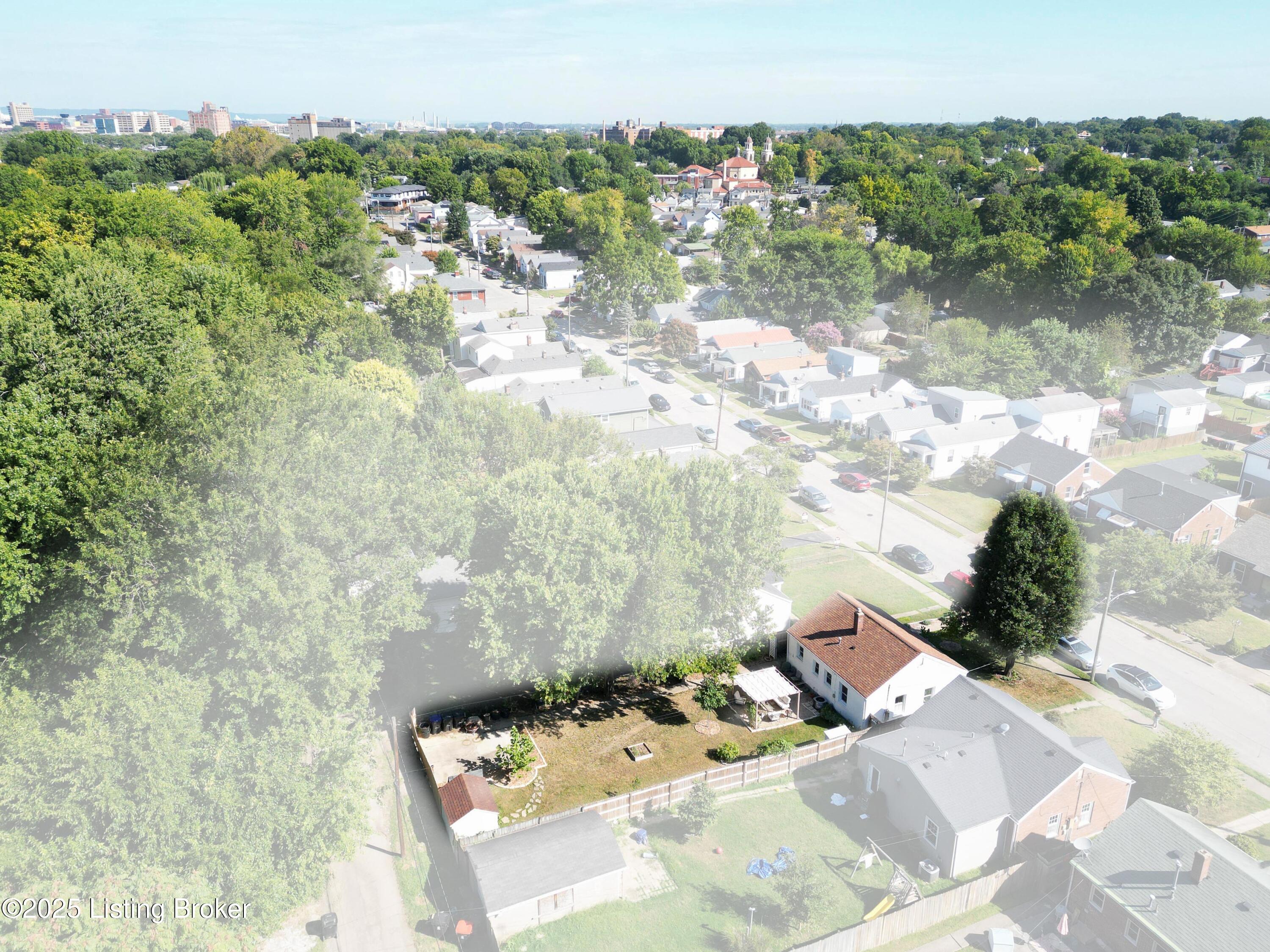 1234 Fischer Ave