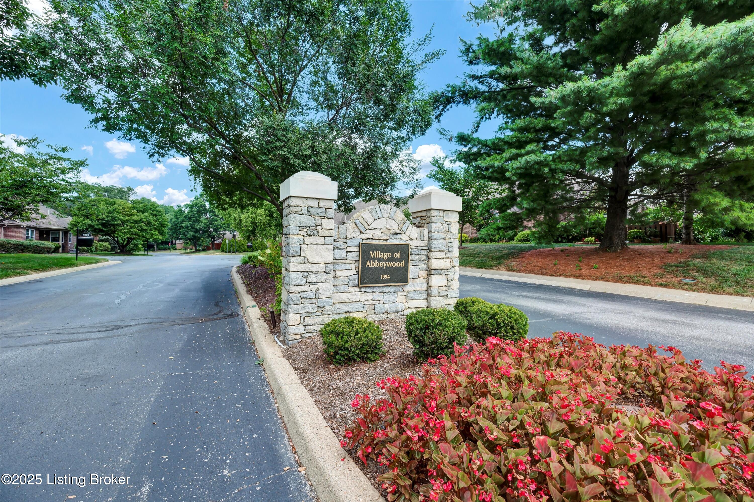 9803 Lockyear Ct