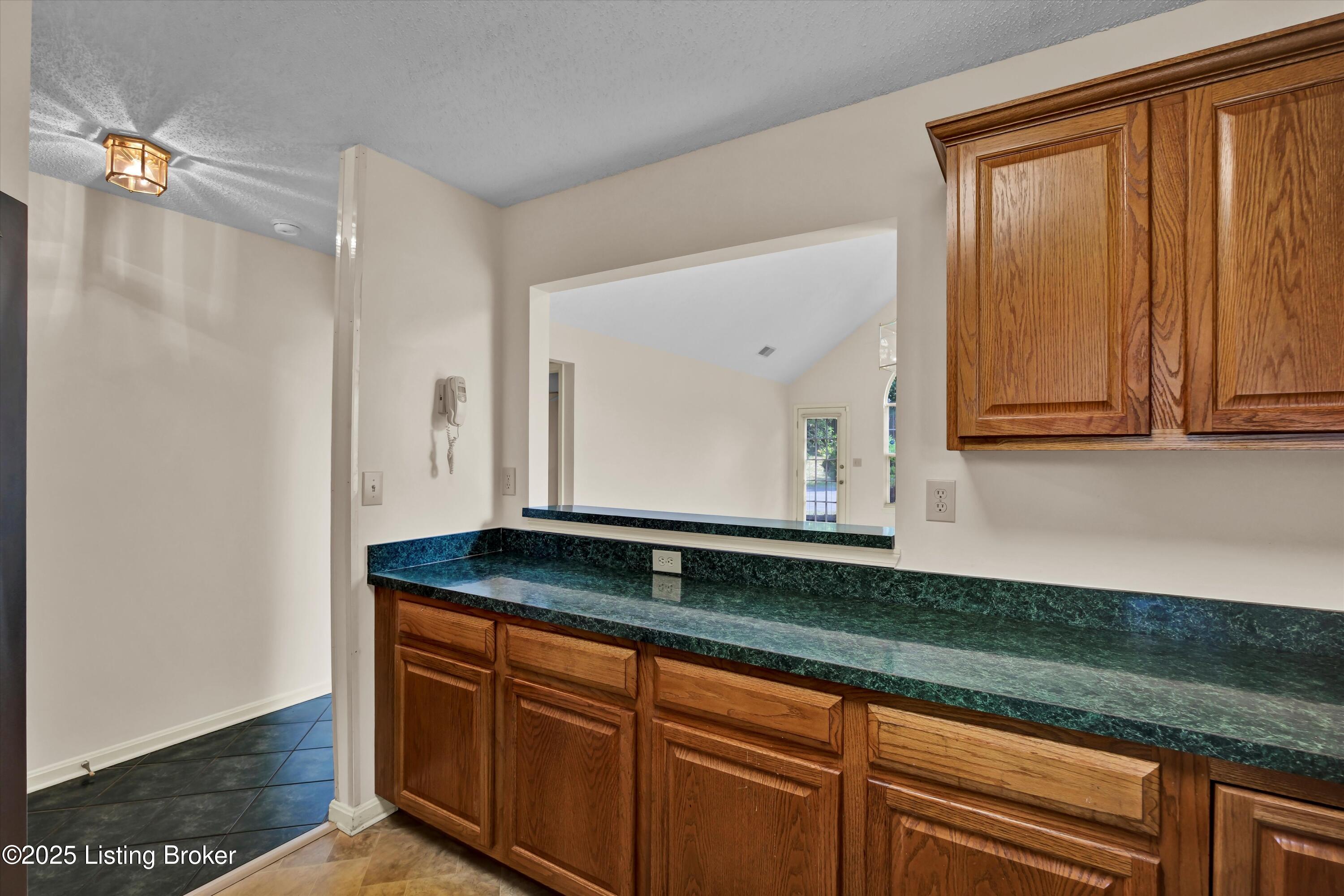 9803 Lockyear Ct