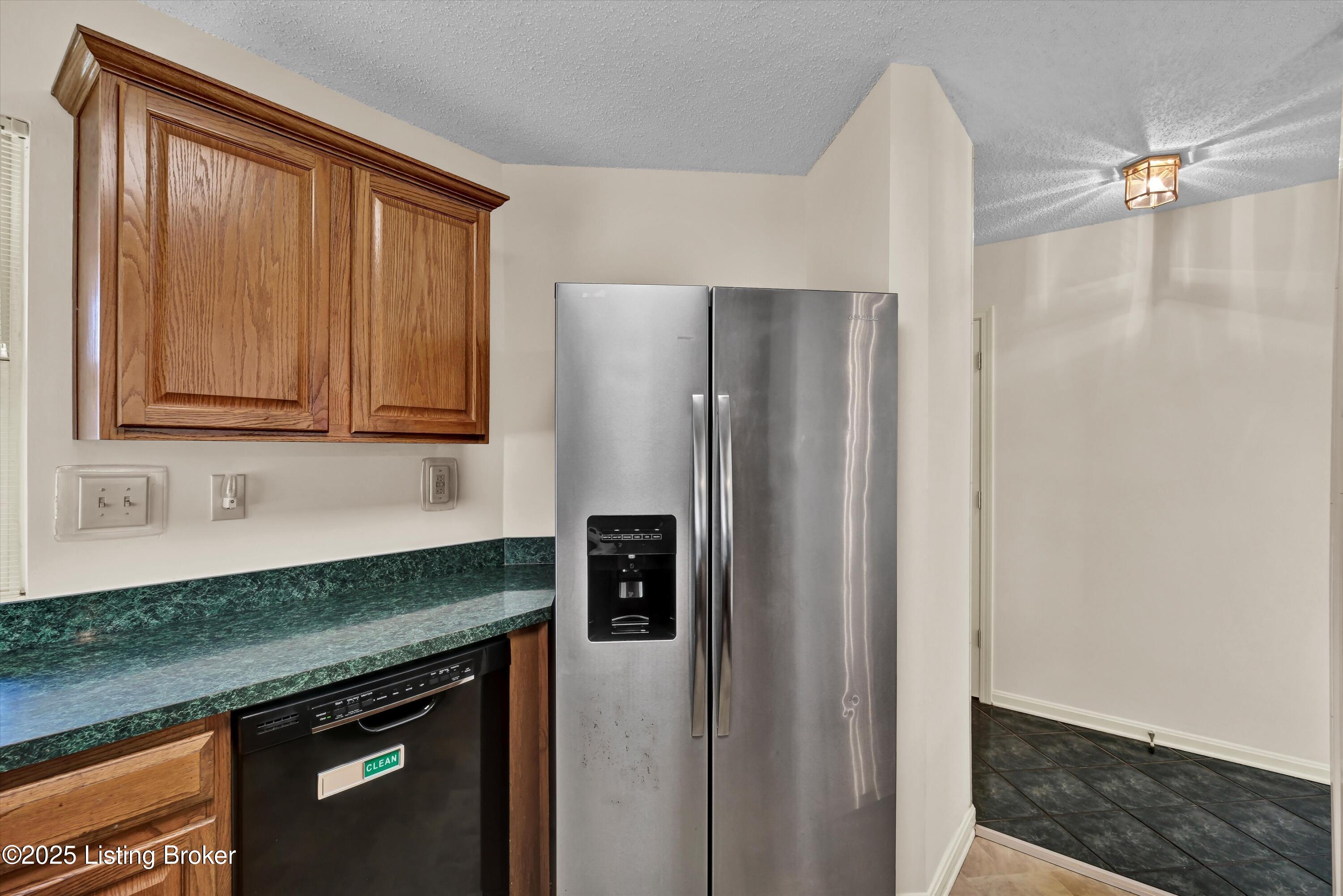 9803 Lockyear Ct