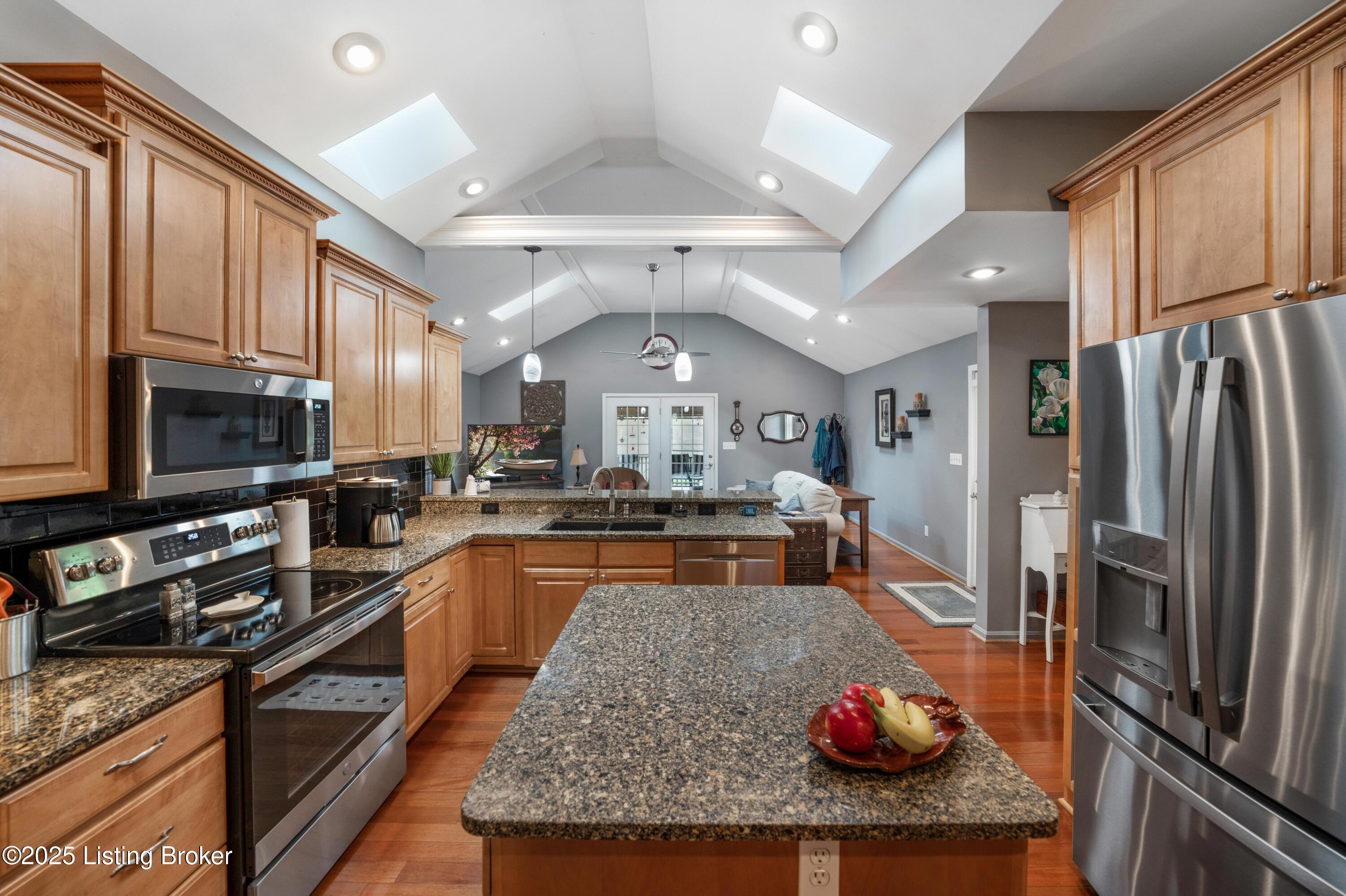3403 Hastings Cir