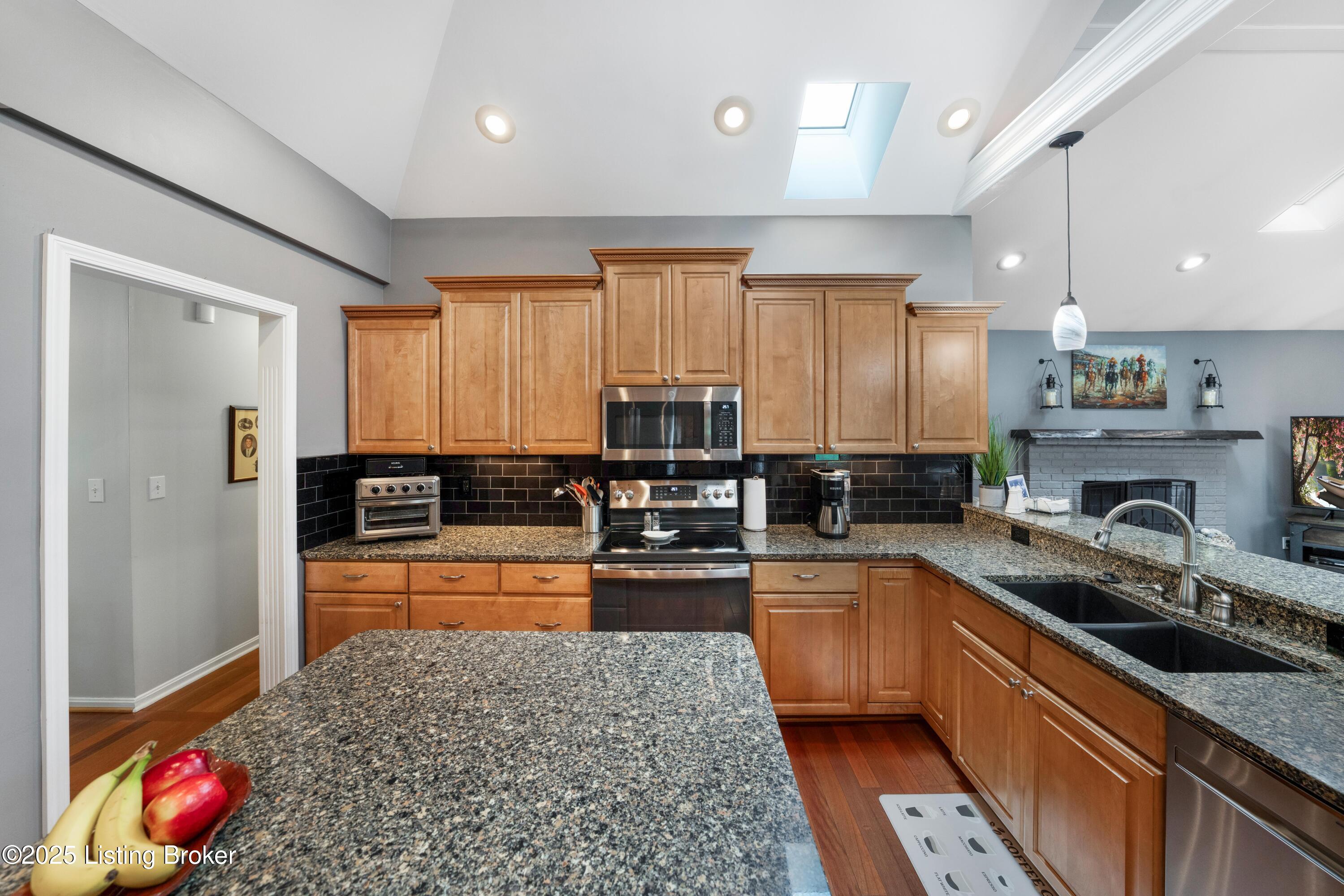 3403 Hastings Cir