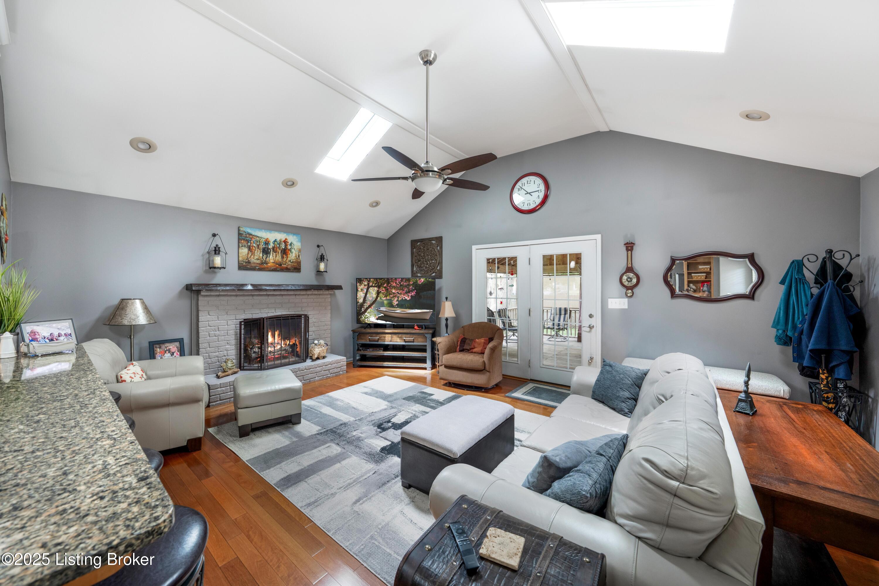 3403 Hastings Cir