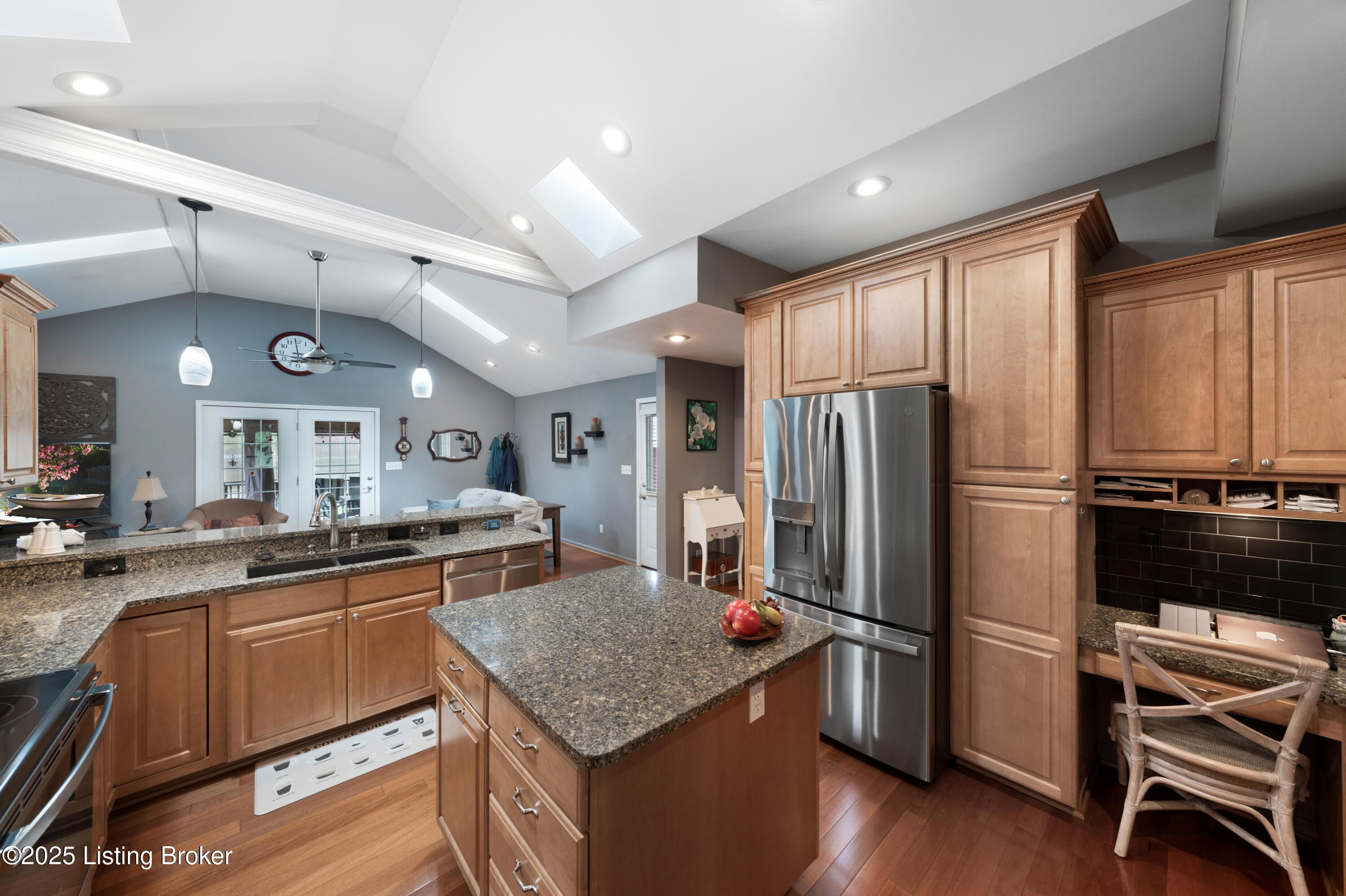 3403 Hastings Cir