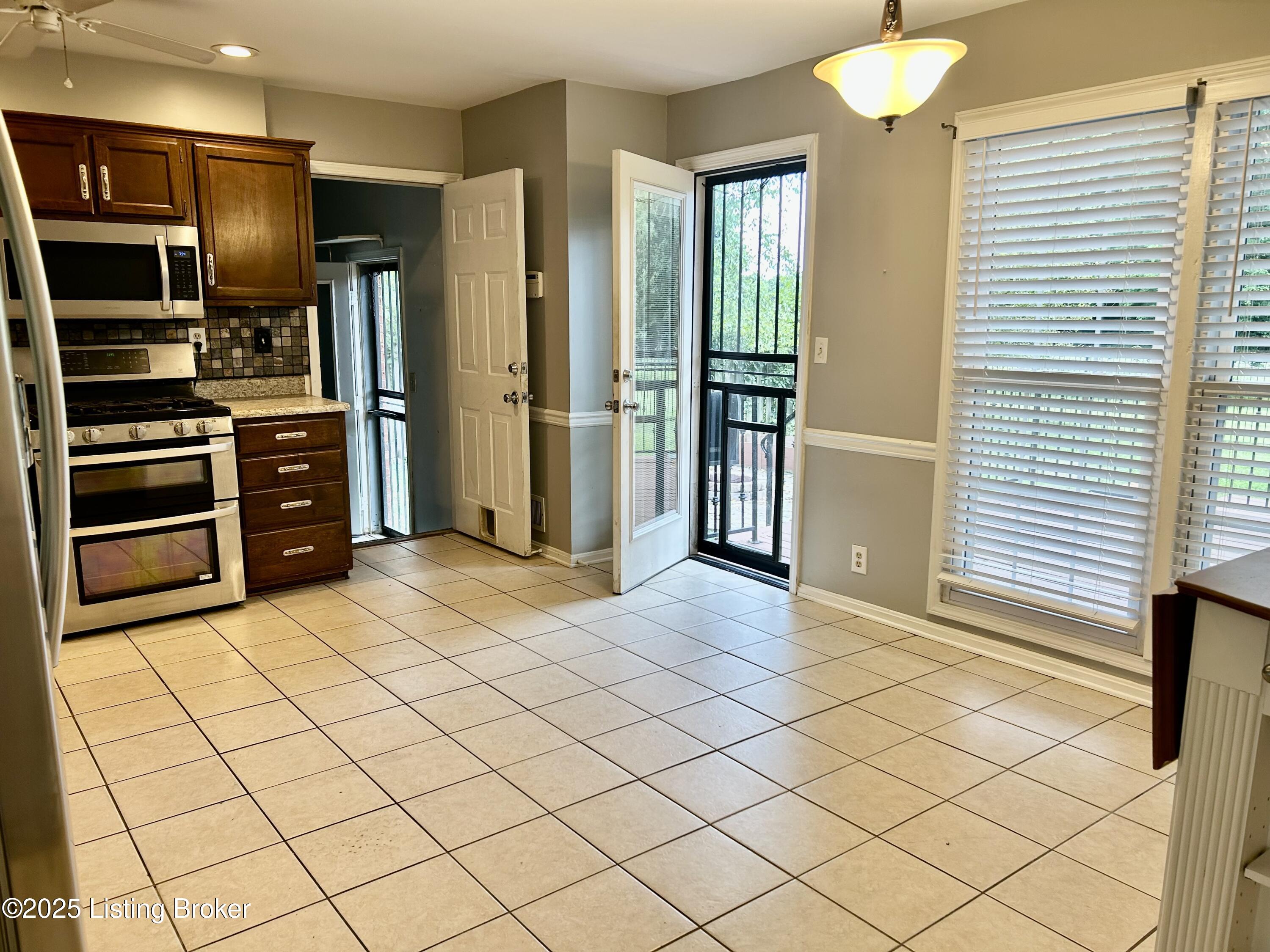 3001 Stonebridge Rd