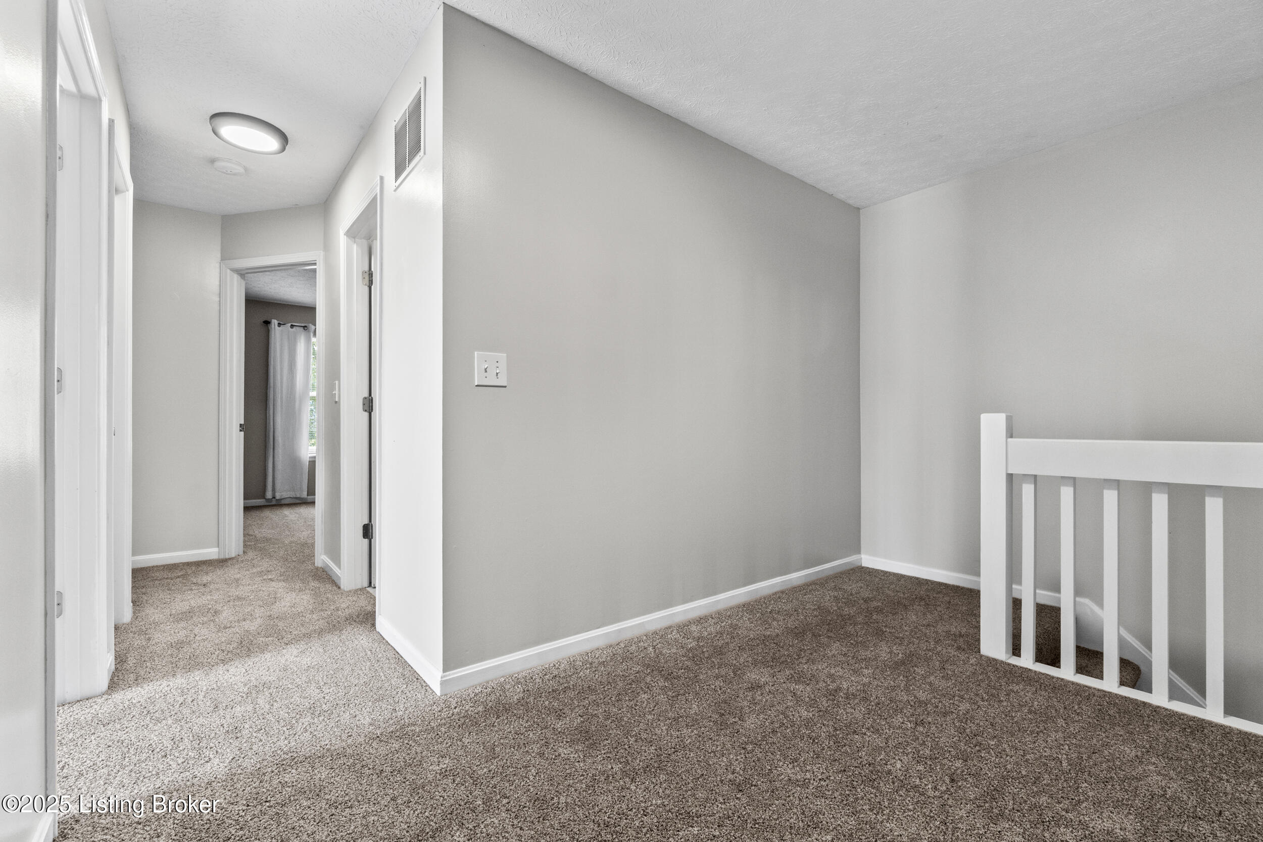 10617 Bayport Rd
