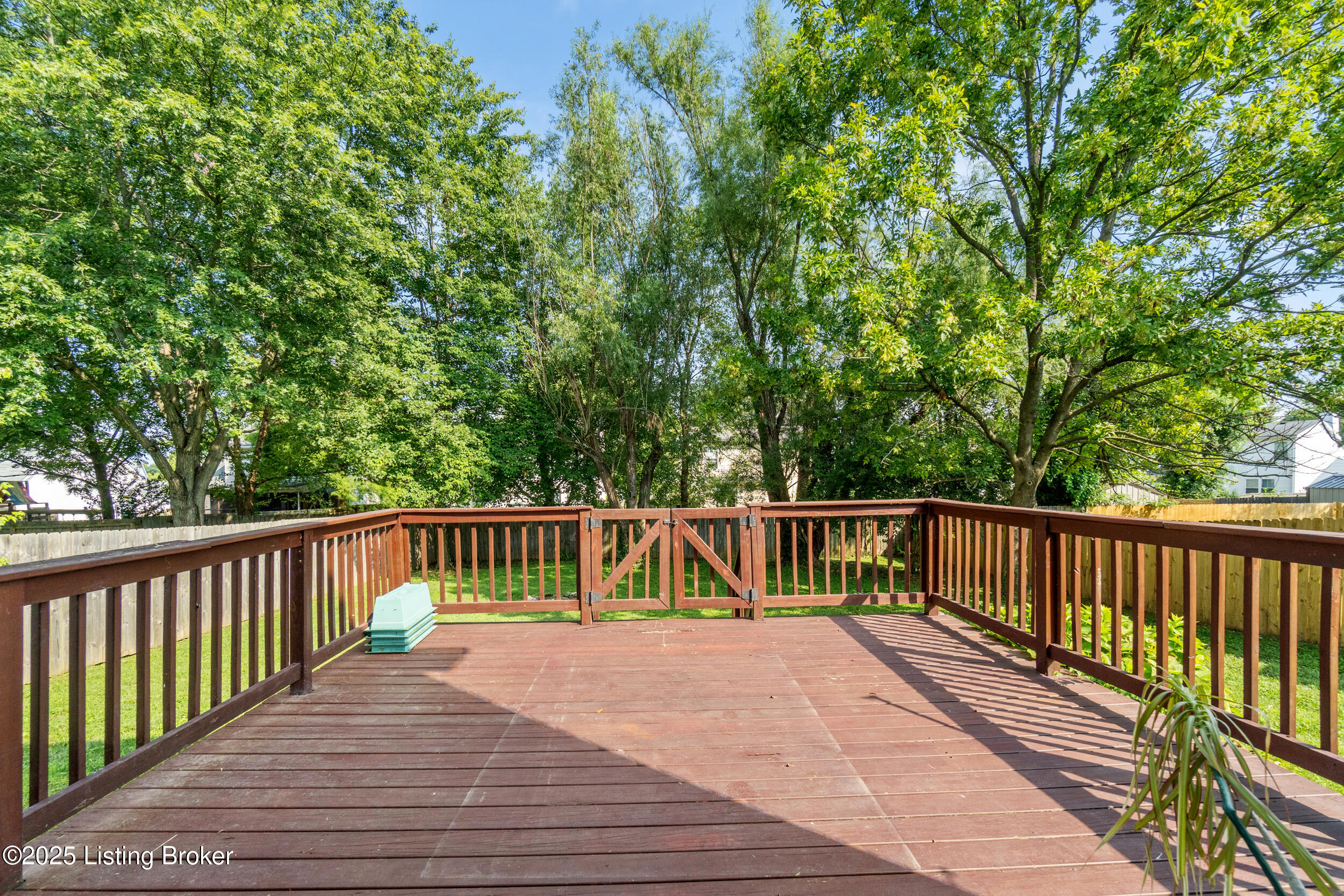 10617 Bayport Rd