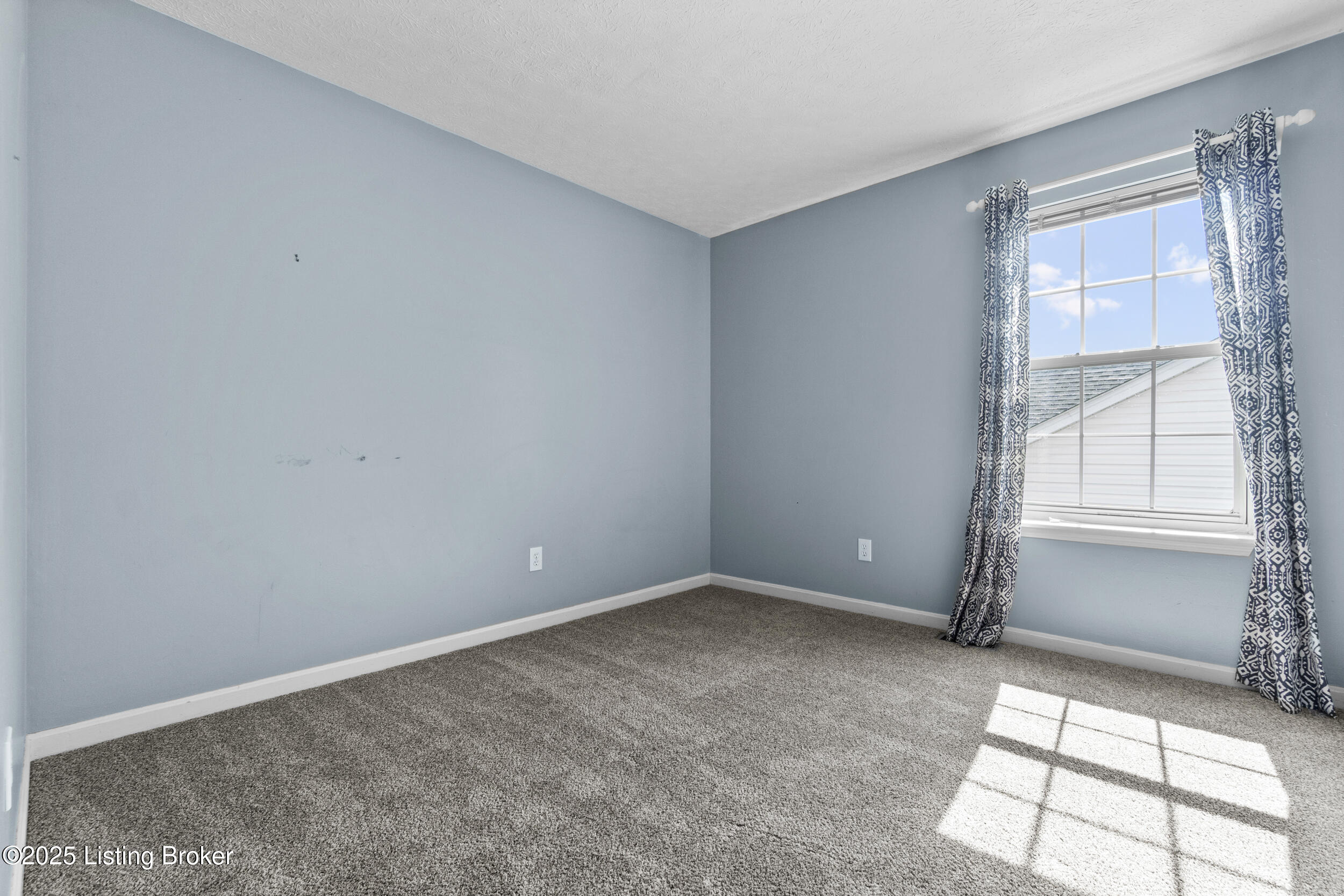 10617 Bayport Rd