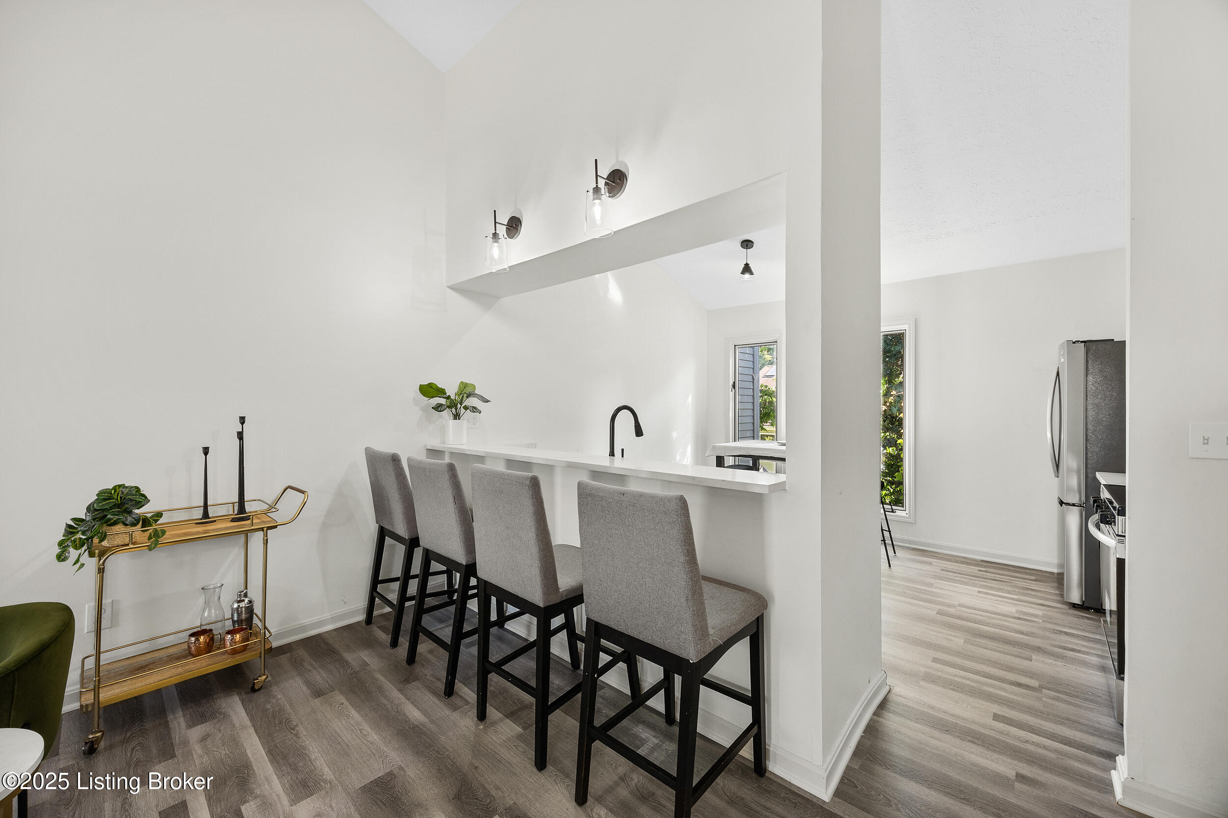 307 Crescent Spring Dr