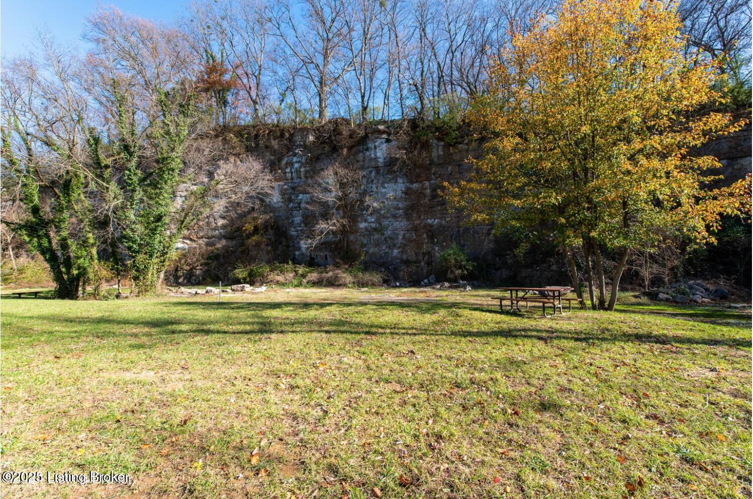 307 Crescent Spring Dr
