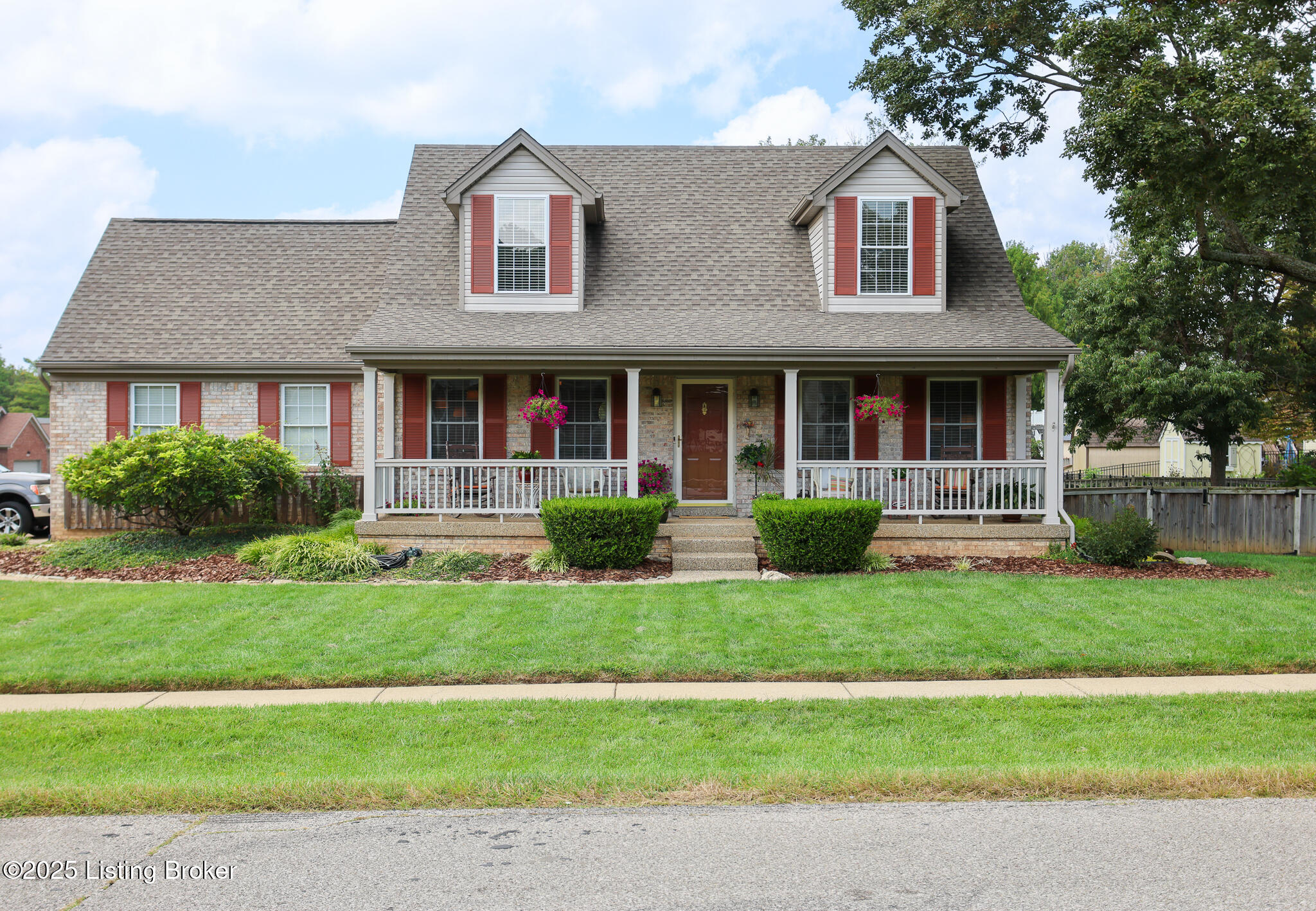 9541 Poplar Hill Dr